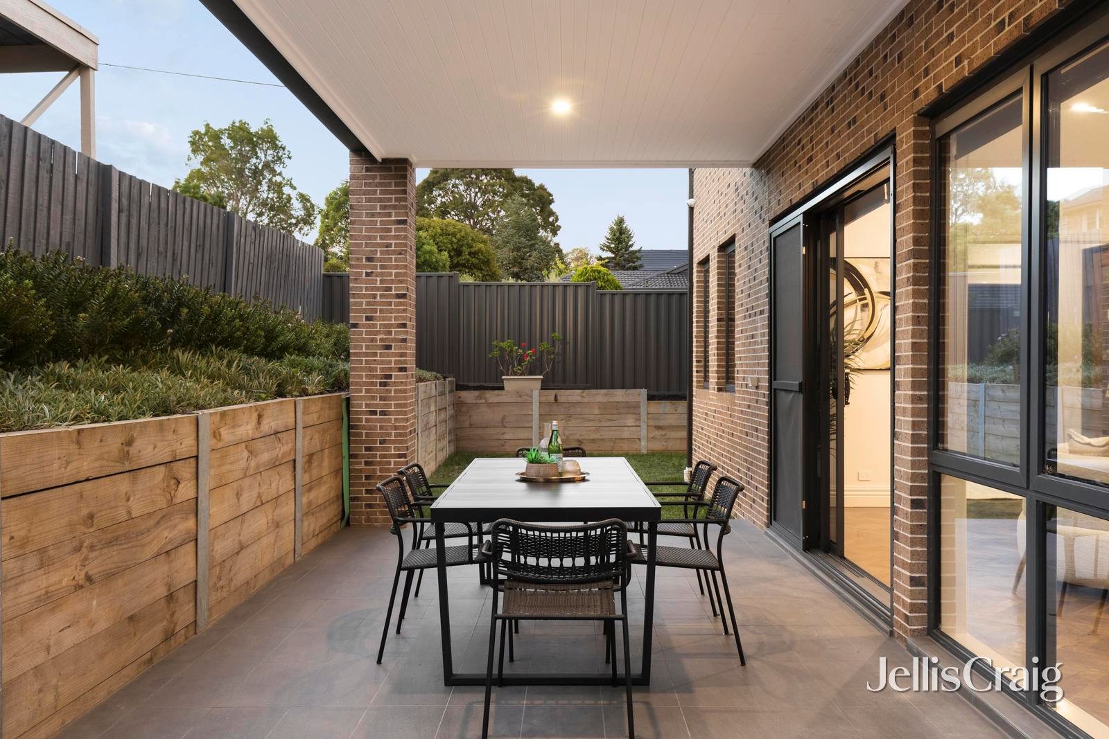 8 Gymea Court, Glen&nbsp;Waverley image 20