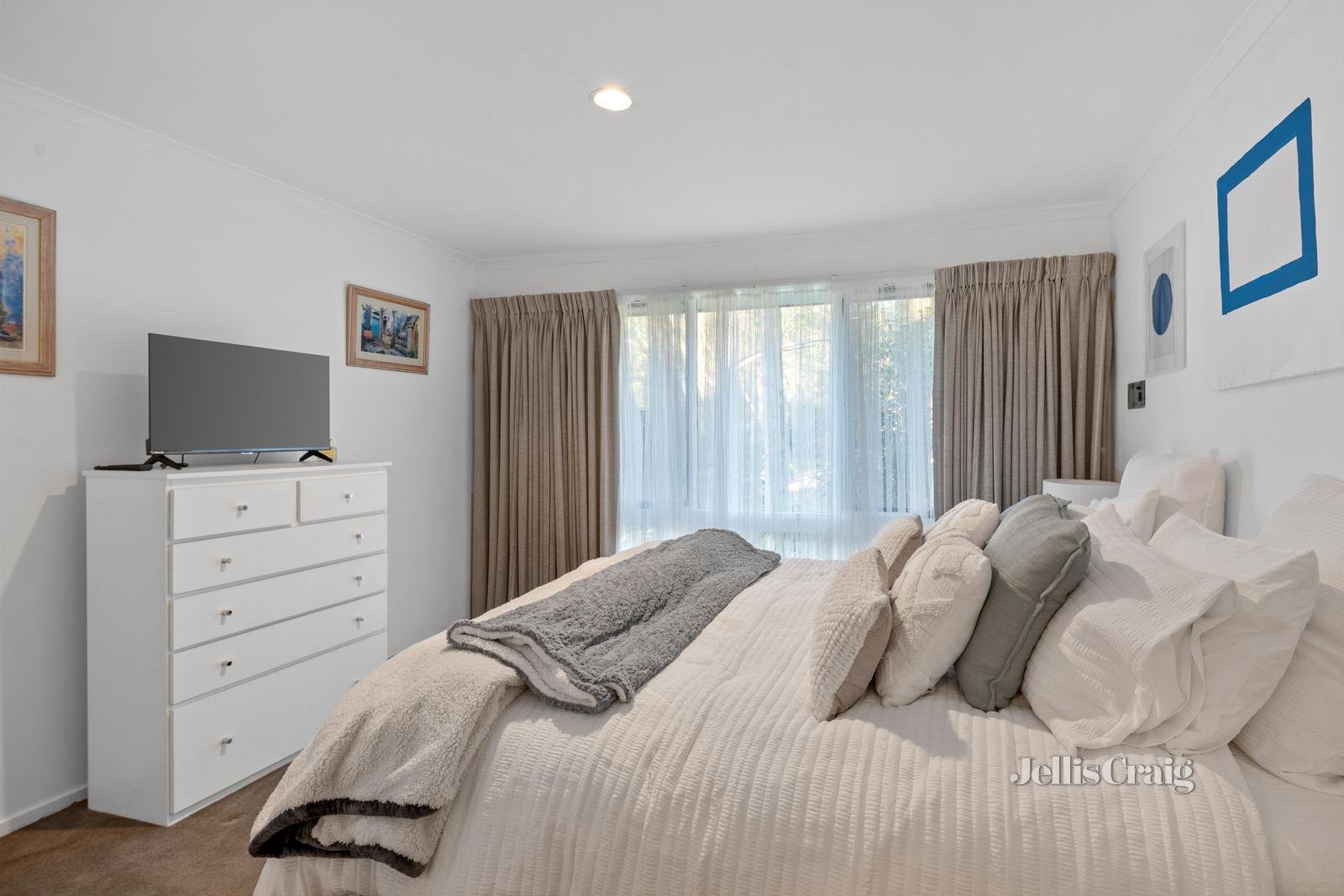 8 Haddon Court, Mitcham image 7