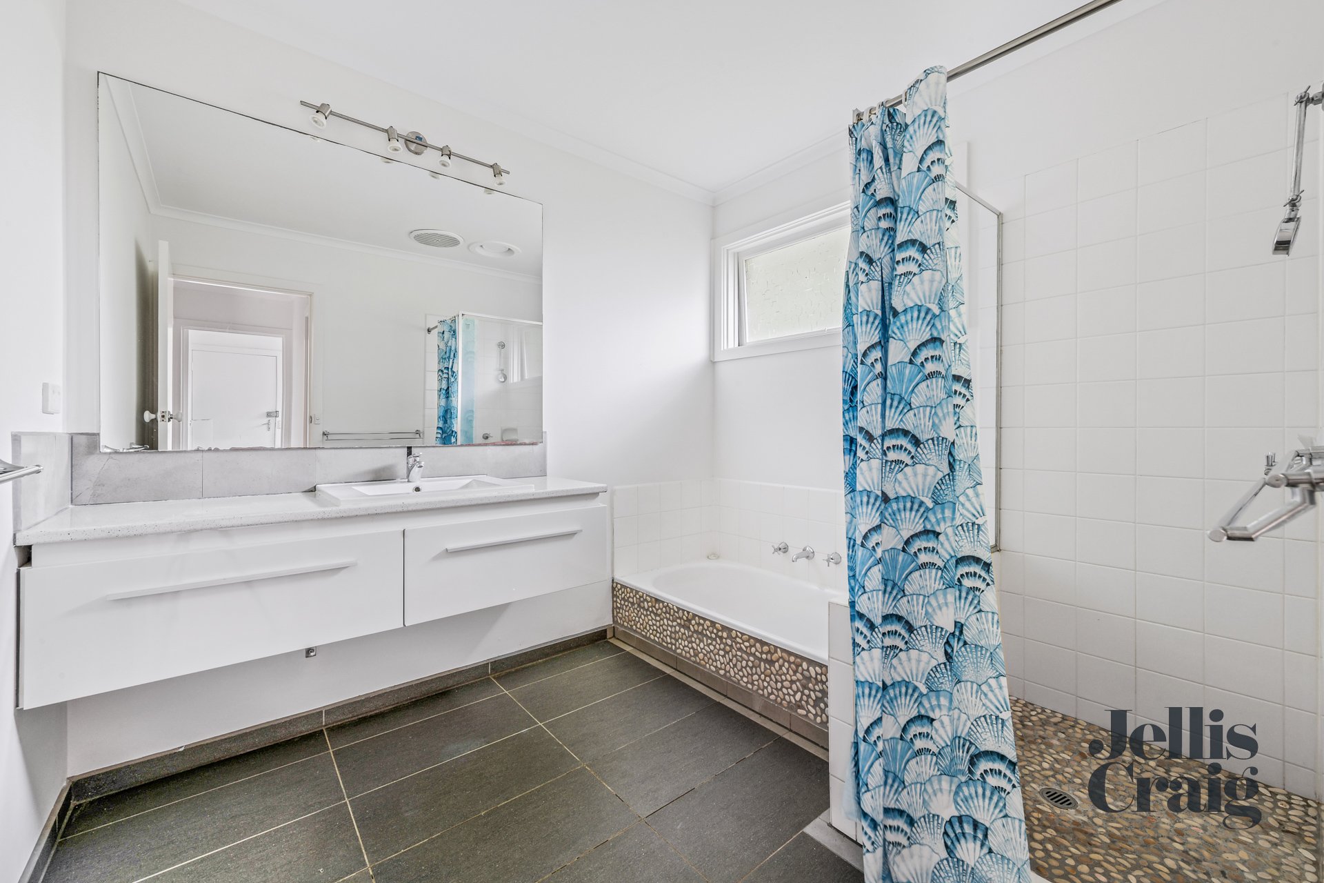 8 Harley Place, Wheelers Hill image 9