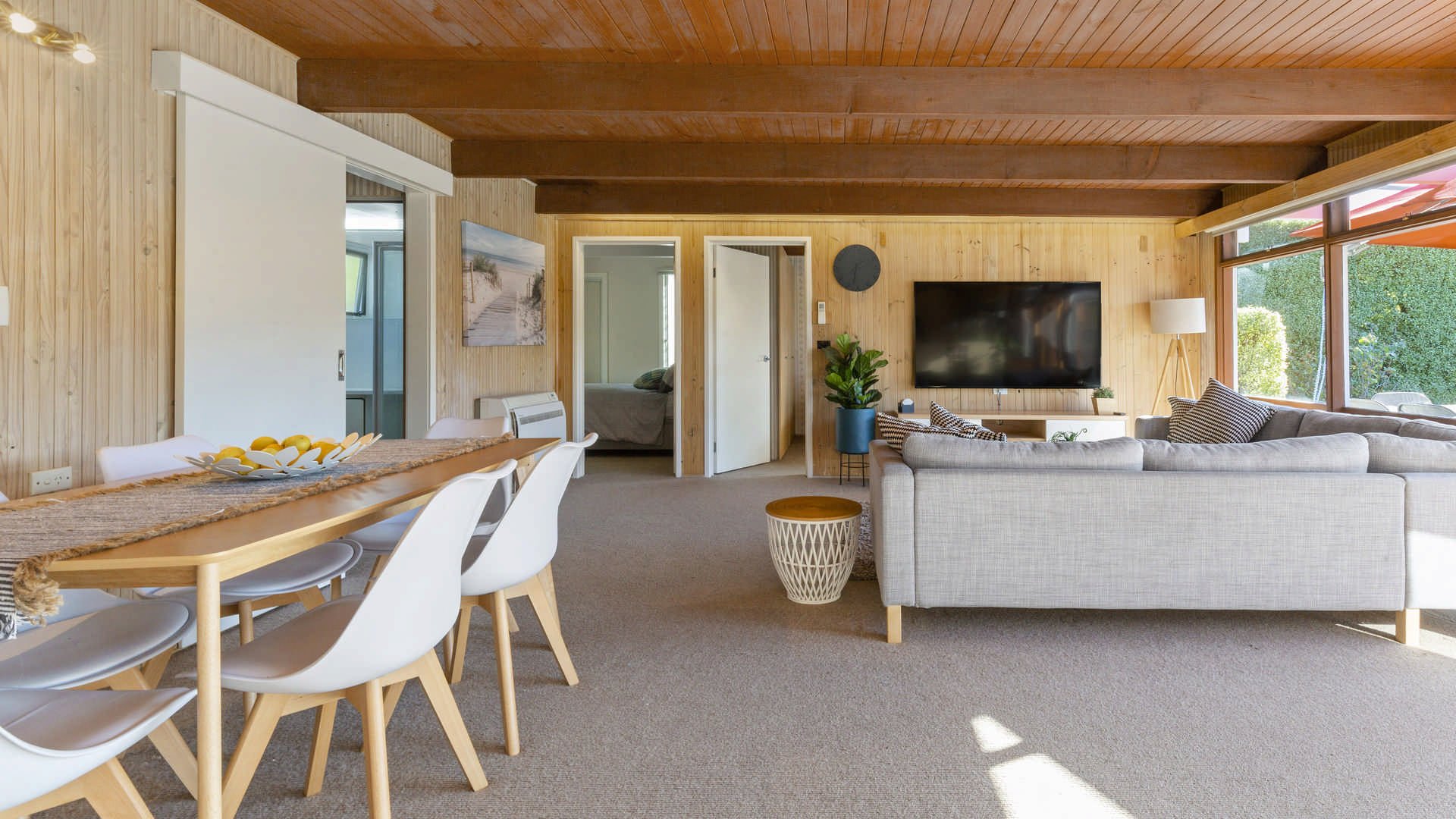 8 Hawaii Court, Rye image 23