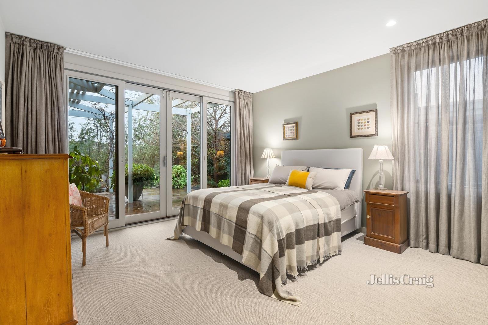 8 Healey Street, Moorabbin image 6
