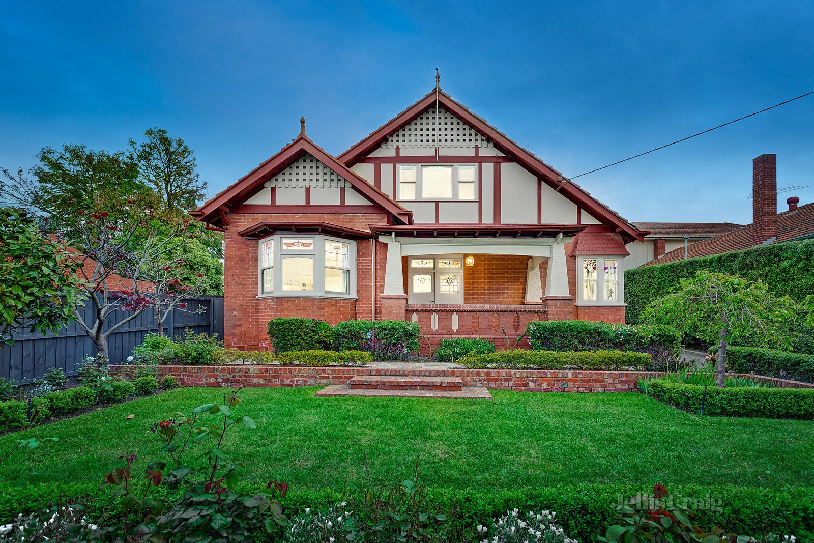 8 Heaton Avenue, Glen Iris image 1