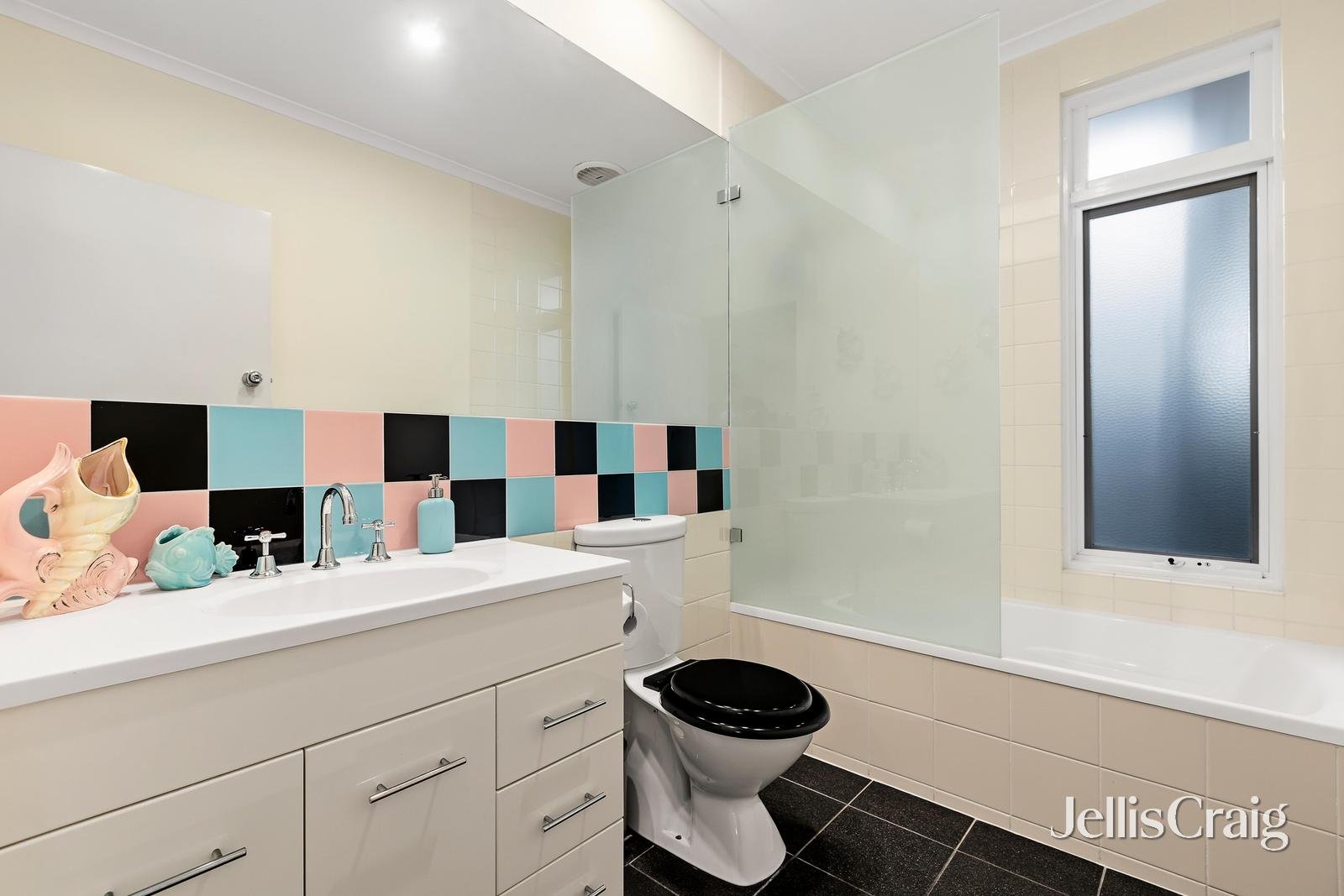 8 Hemingford Road, Bentleigh&nbsp;East image 10