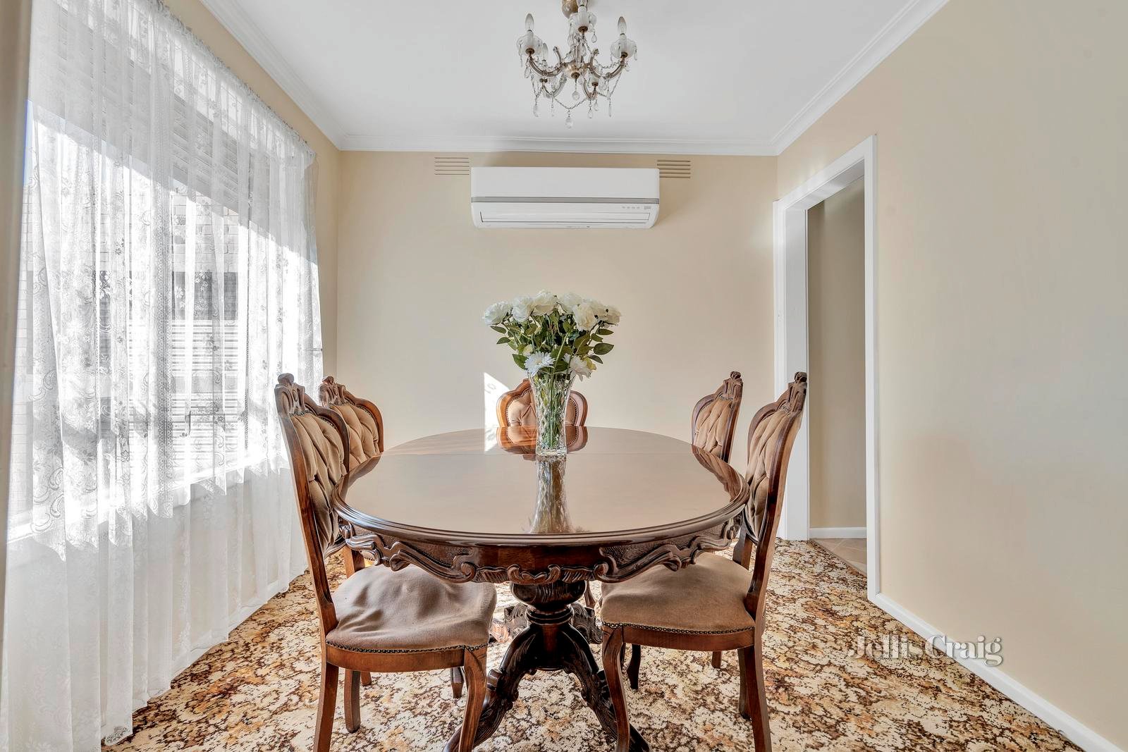8 Henderson Street, Reservoir image 5