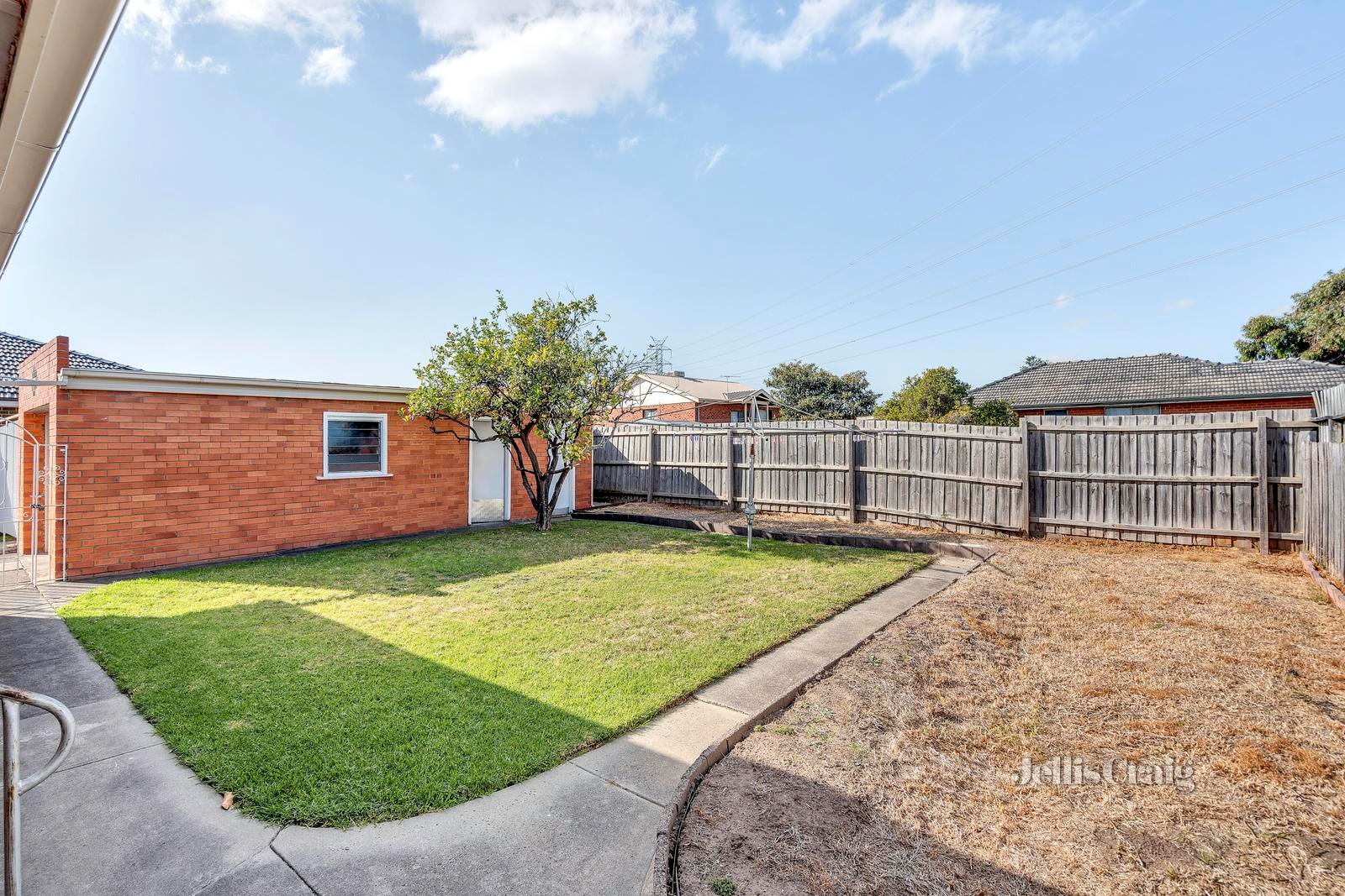8 Henderson Street, Reservoir image 10
