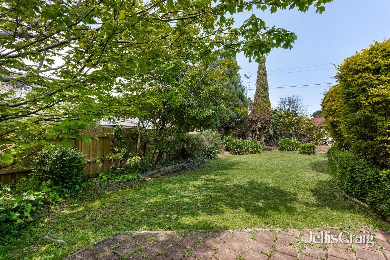 8 Herald Court, Glen Waverley image 7