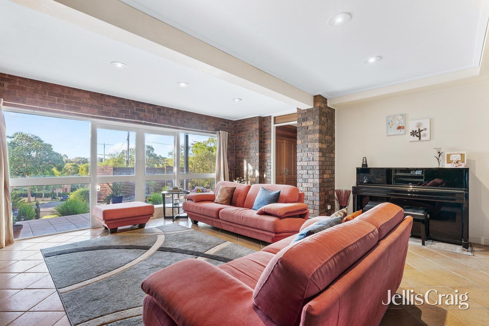 8 Highvale Road, Glen&nbsp;Waverley image 2