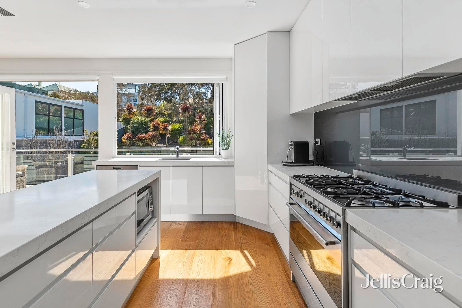 8 Hill Street, Sorrento image 5