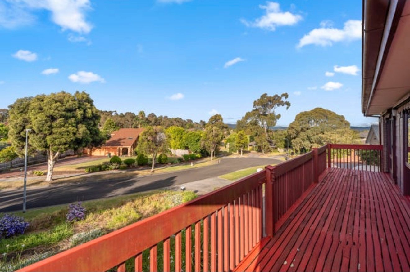 8 Hillgrove Close, Wheelers Hill image 7