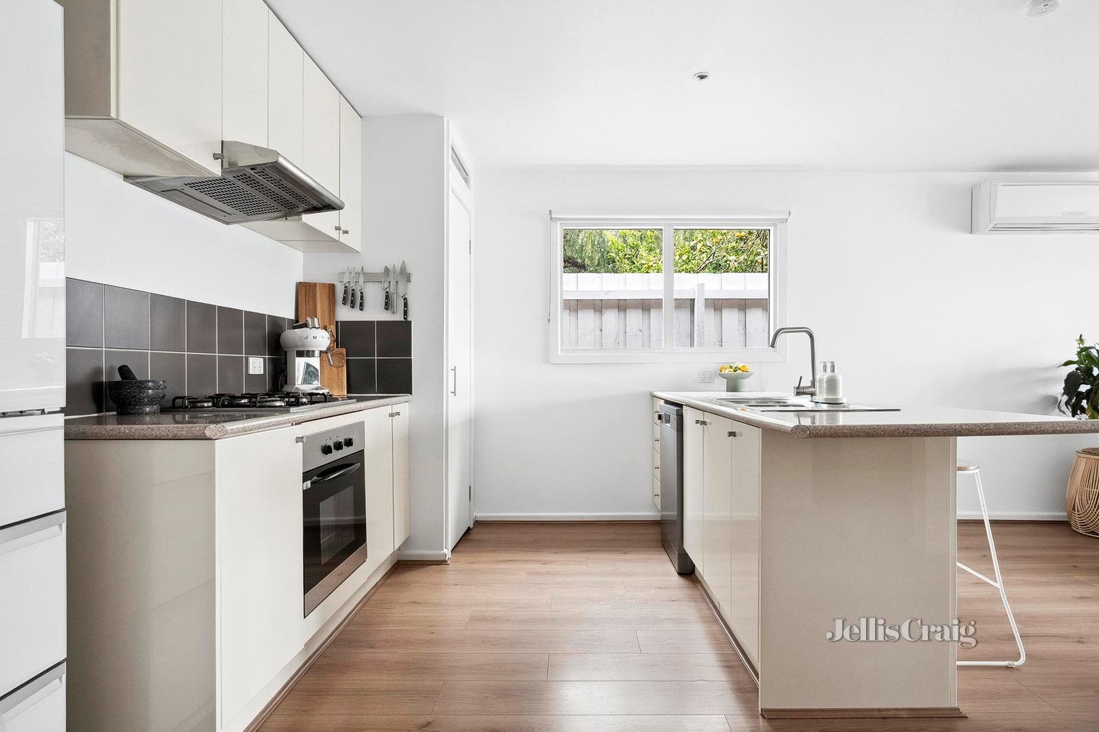 8 Hodgson Street, Geelong West image 5