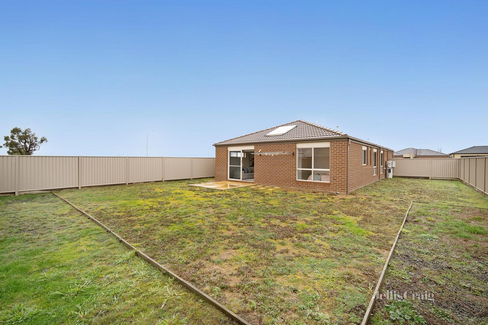 8 Honour Avenue, Winter Valley image 12