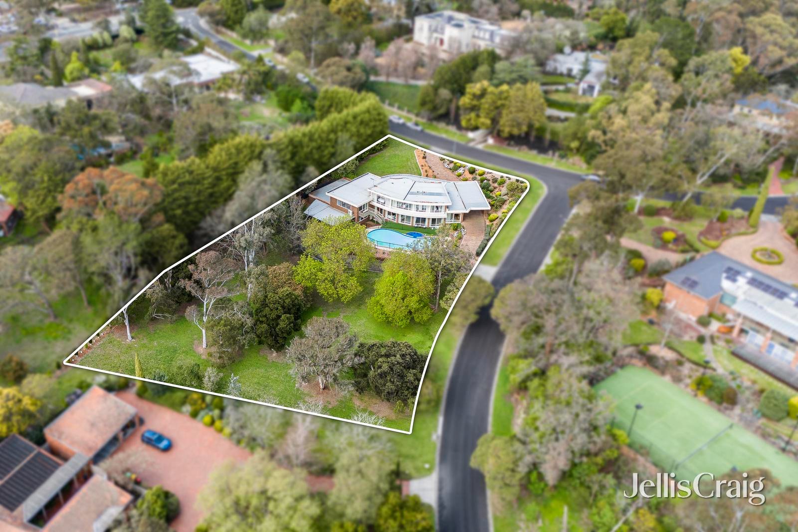 8 Honybun Court, Donvale image 17