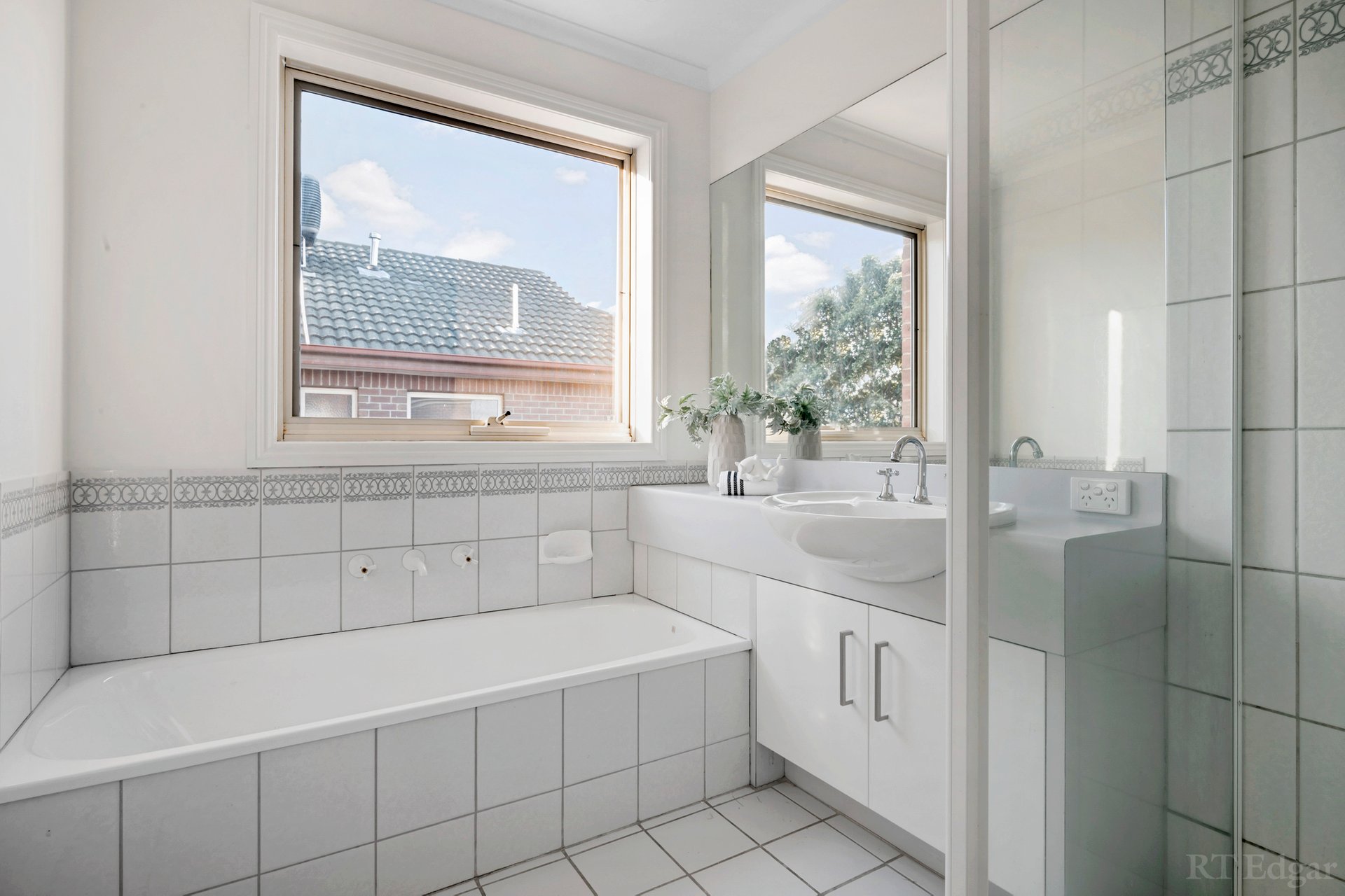 Property Gallery Thumbnail 15