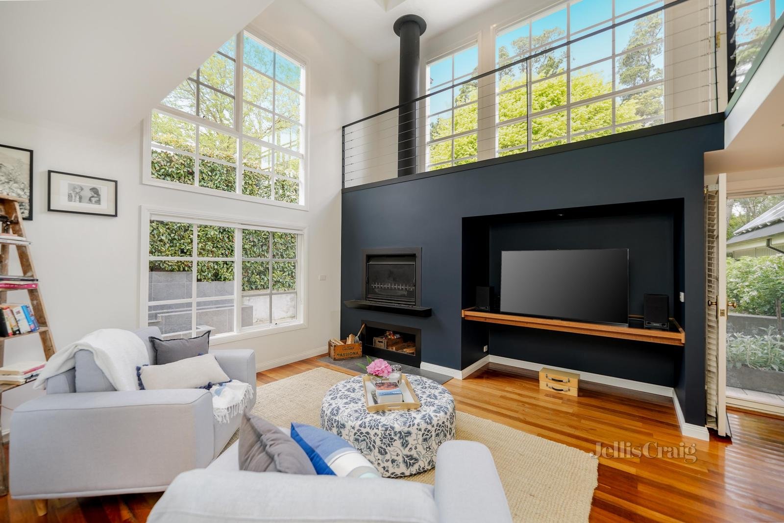 8 Hotham Avenue, Mount&nbsp;Macedon image 3