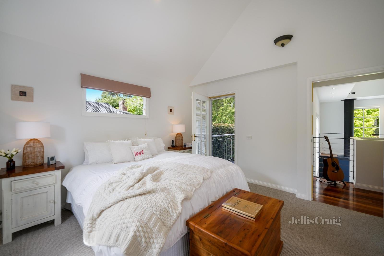 8 Hotham Avenue, Mount&nbsp;Macedon image 9