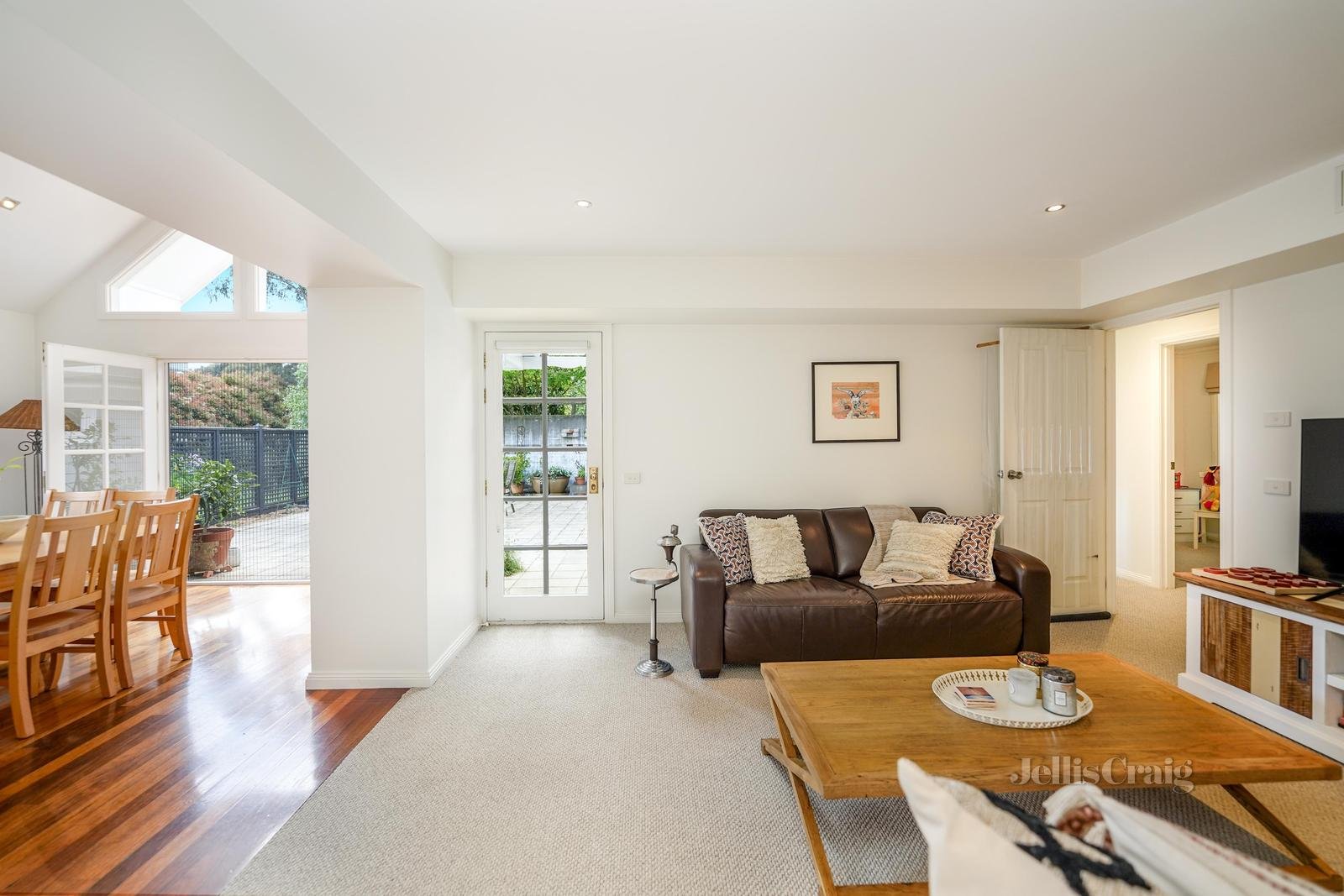 8 Hotham Avenue, Mount&nbsp;Macedon image 14