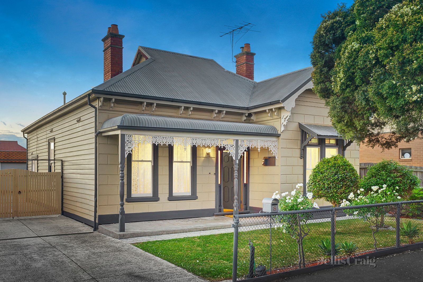 8 Howson Street, Brunswick West image 1