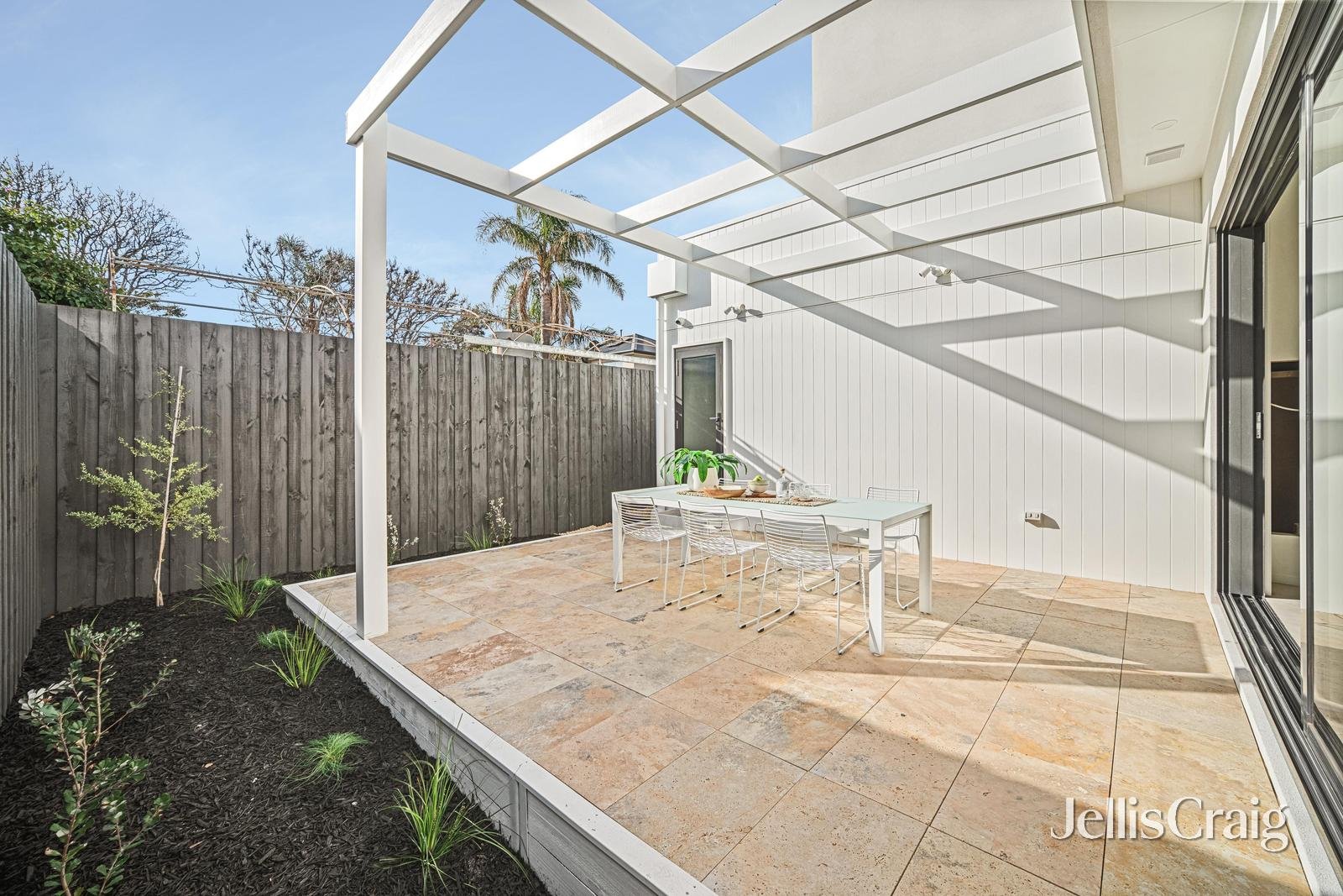 8 Hunter Lane, Bonbeach image 12