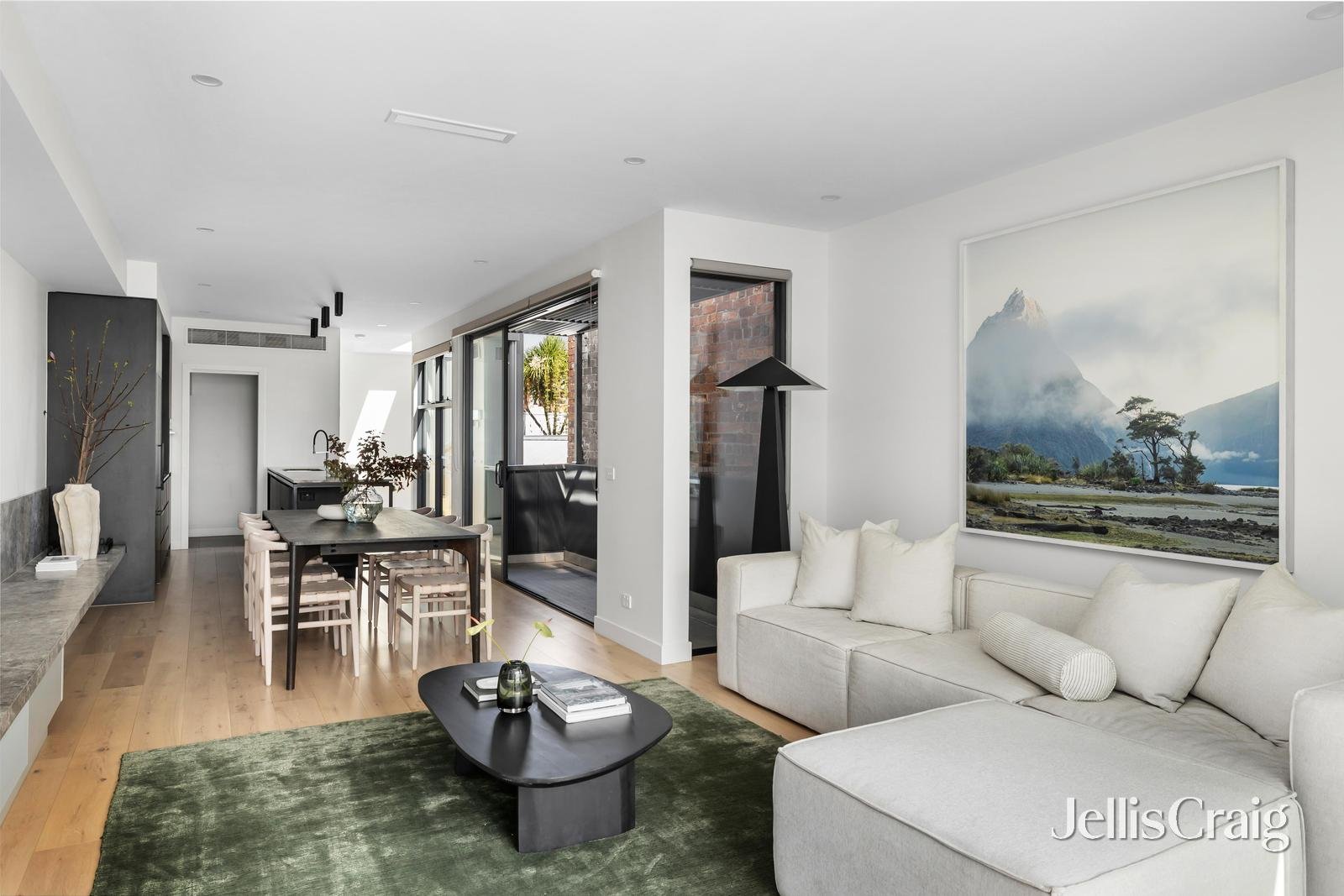 8 Hunter Street, Richmond image 3