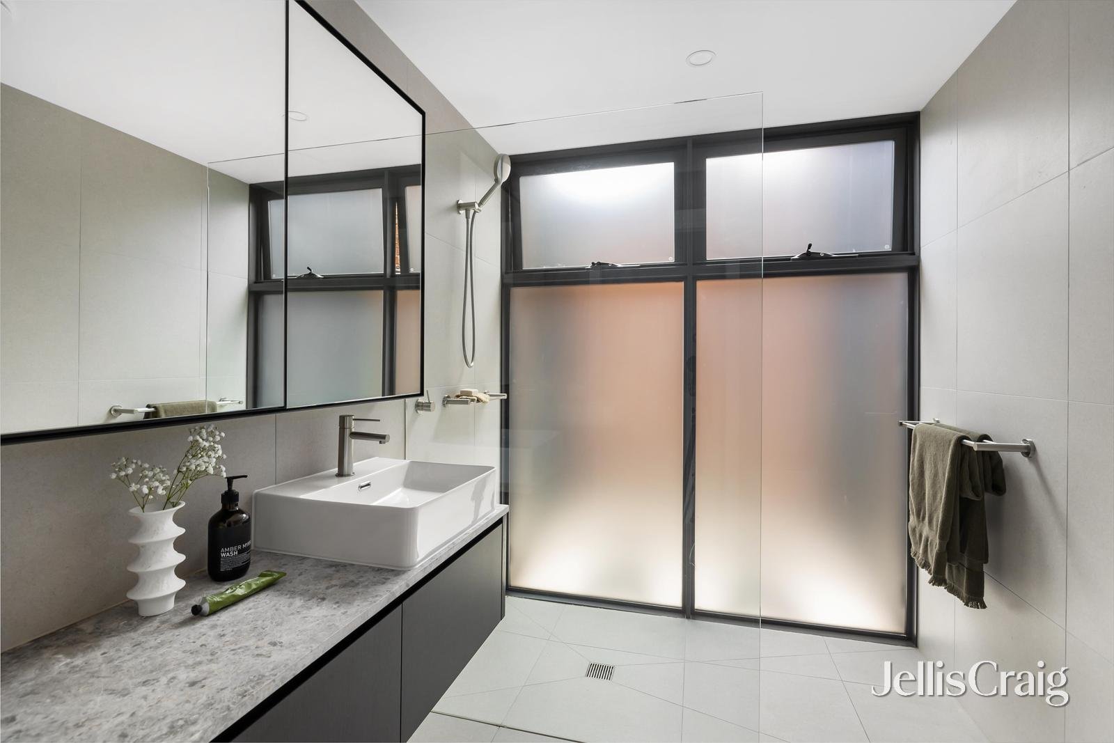 8 Hunter Street, Richmond image 10