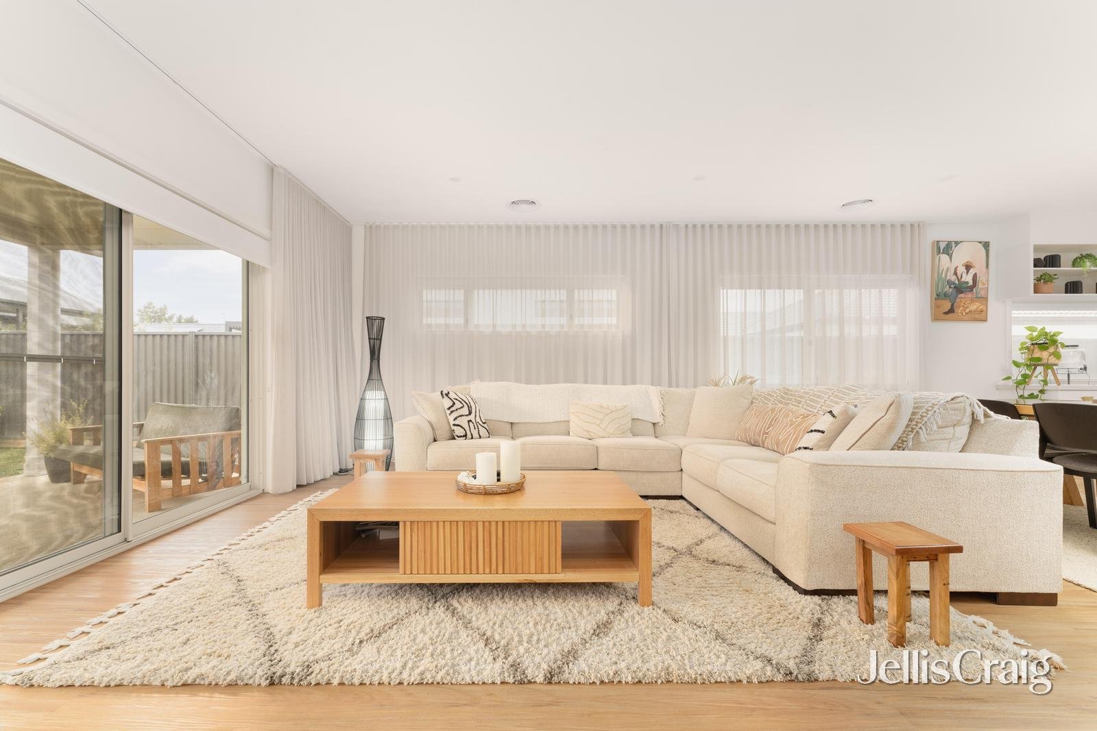 8 Hutchinson Drive, Lucas image 5