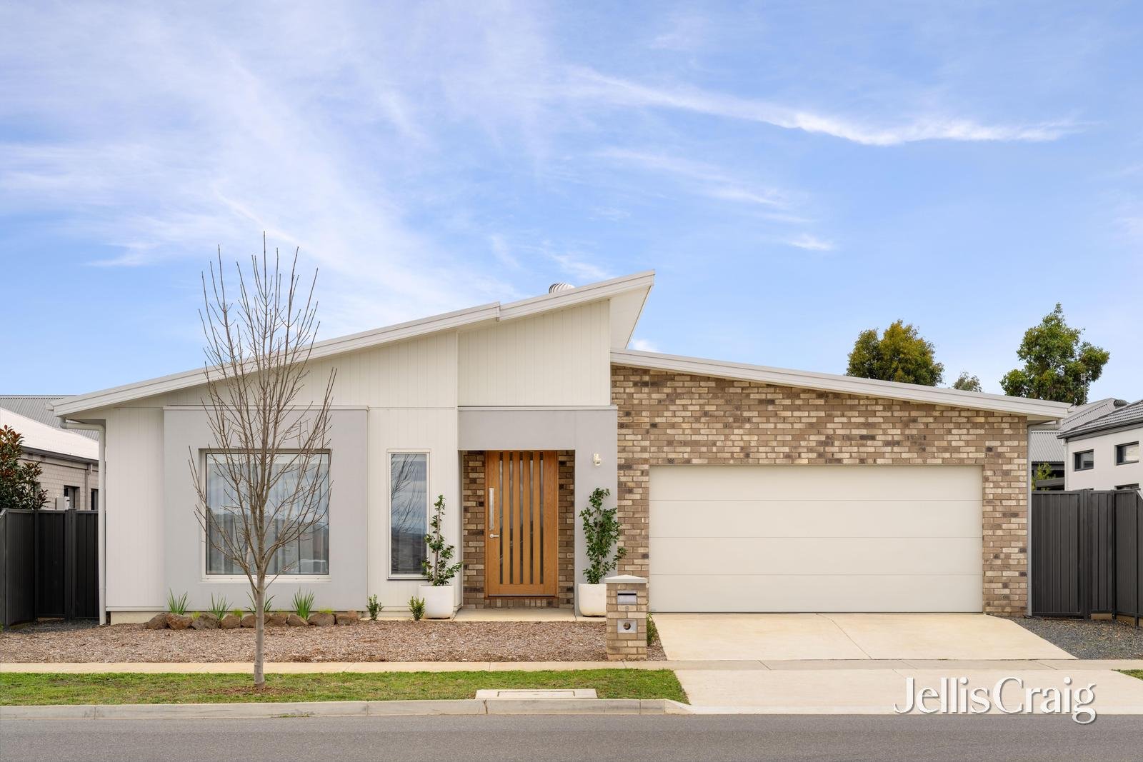 8 Hutchinson Drive, Lucas image 8