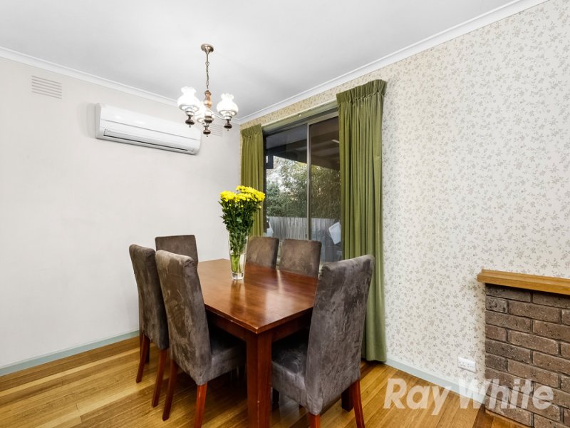 8 Huxley Avenue, Mulgrave image 5