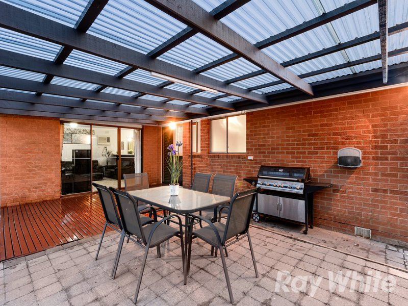 8 Huxley Avenue, Mulgrave image 9