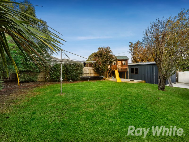 8 Huxley Avenue, Mulgrave image 10