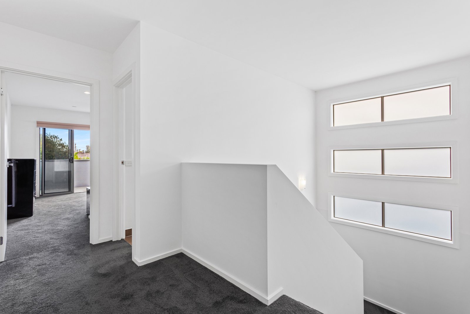 Property Gallery Thumbnail 6