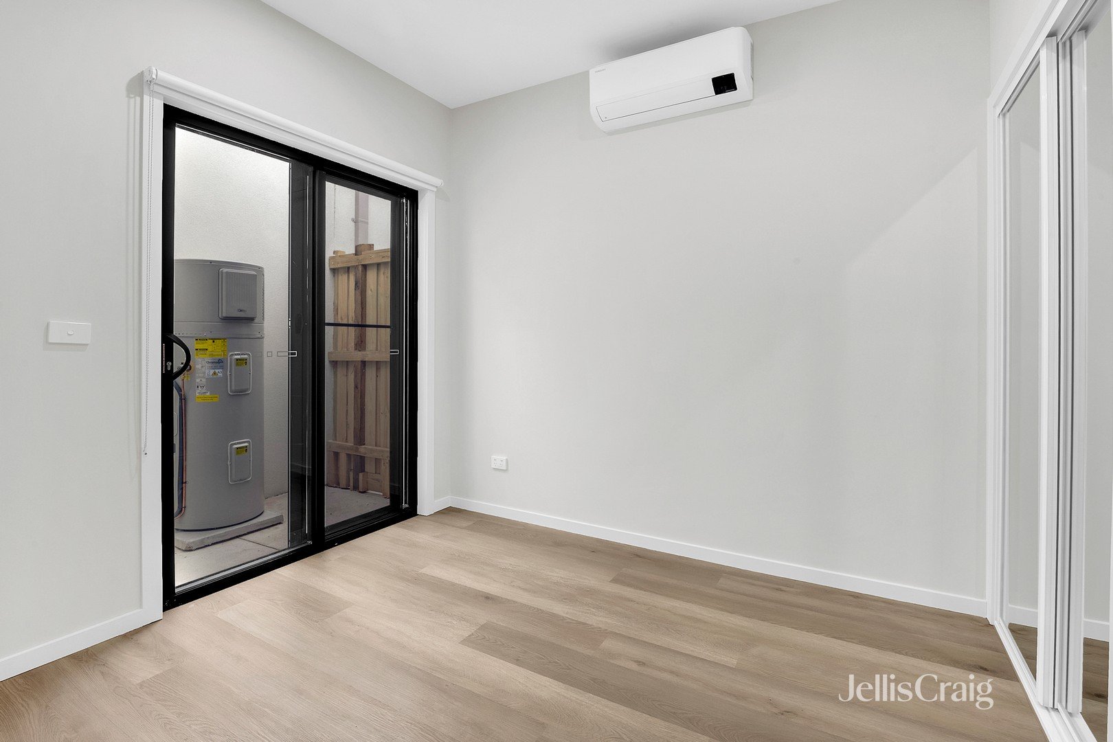 8 Immerse Walk, Wyndham Vale image 4
