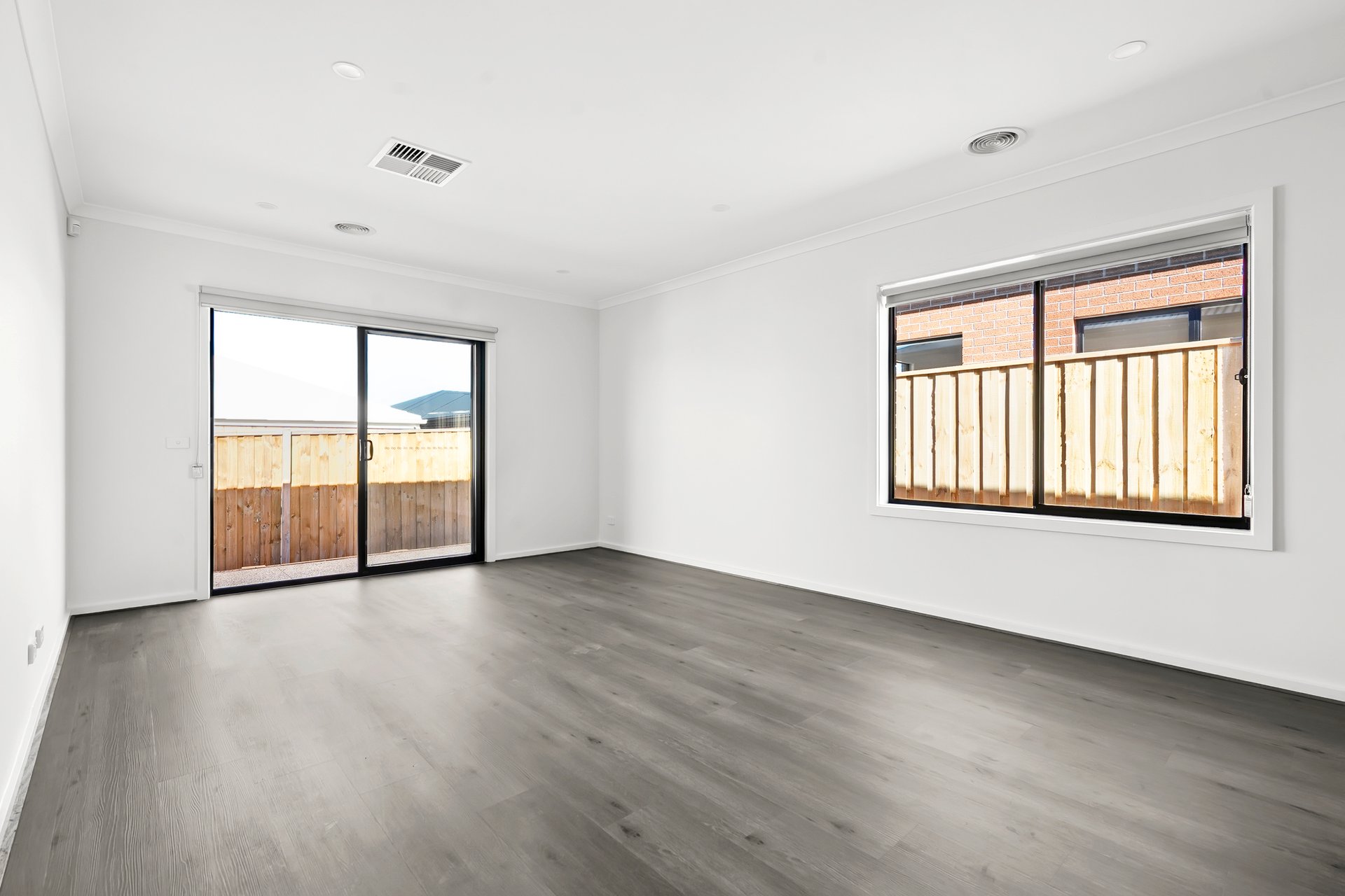 8 Italianate Street, Charlemont image 4