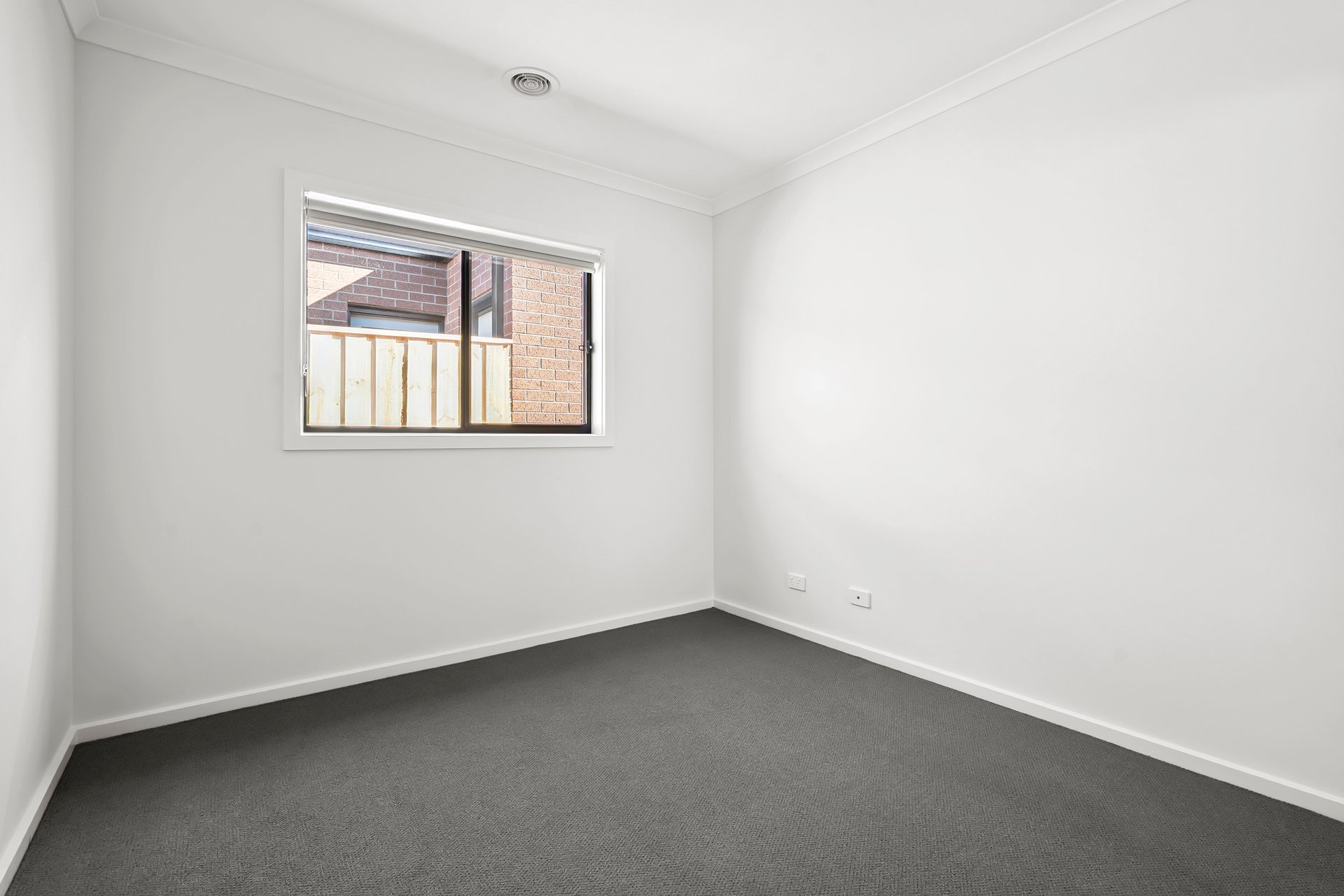 8 Italianate Street, Charlemont image 6