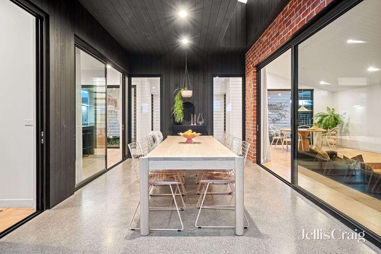 8 James Avenue, Aspendale image 20
