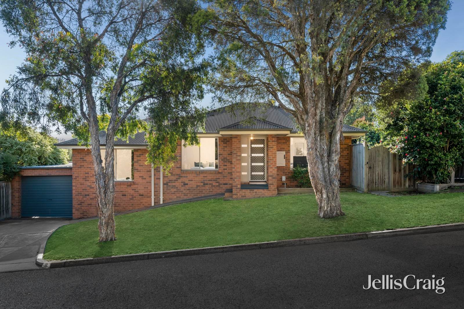 8 Jean Court, Mooroolbark image 1