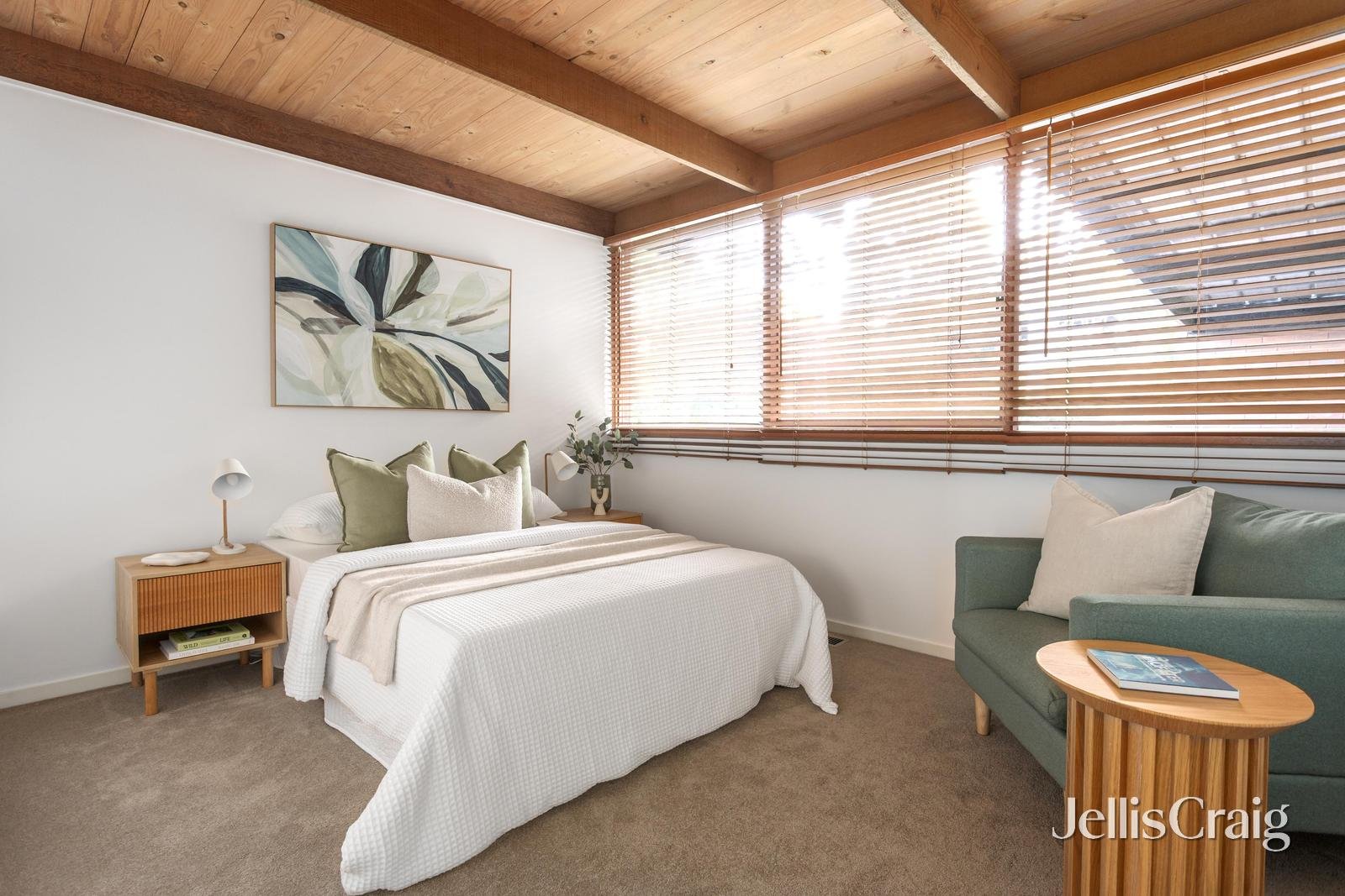 8 Jelbart Court, Eltham image 11