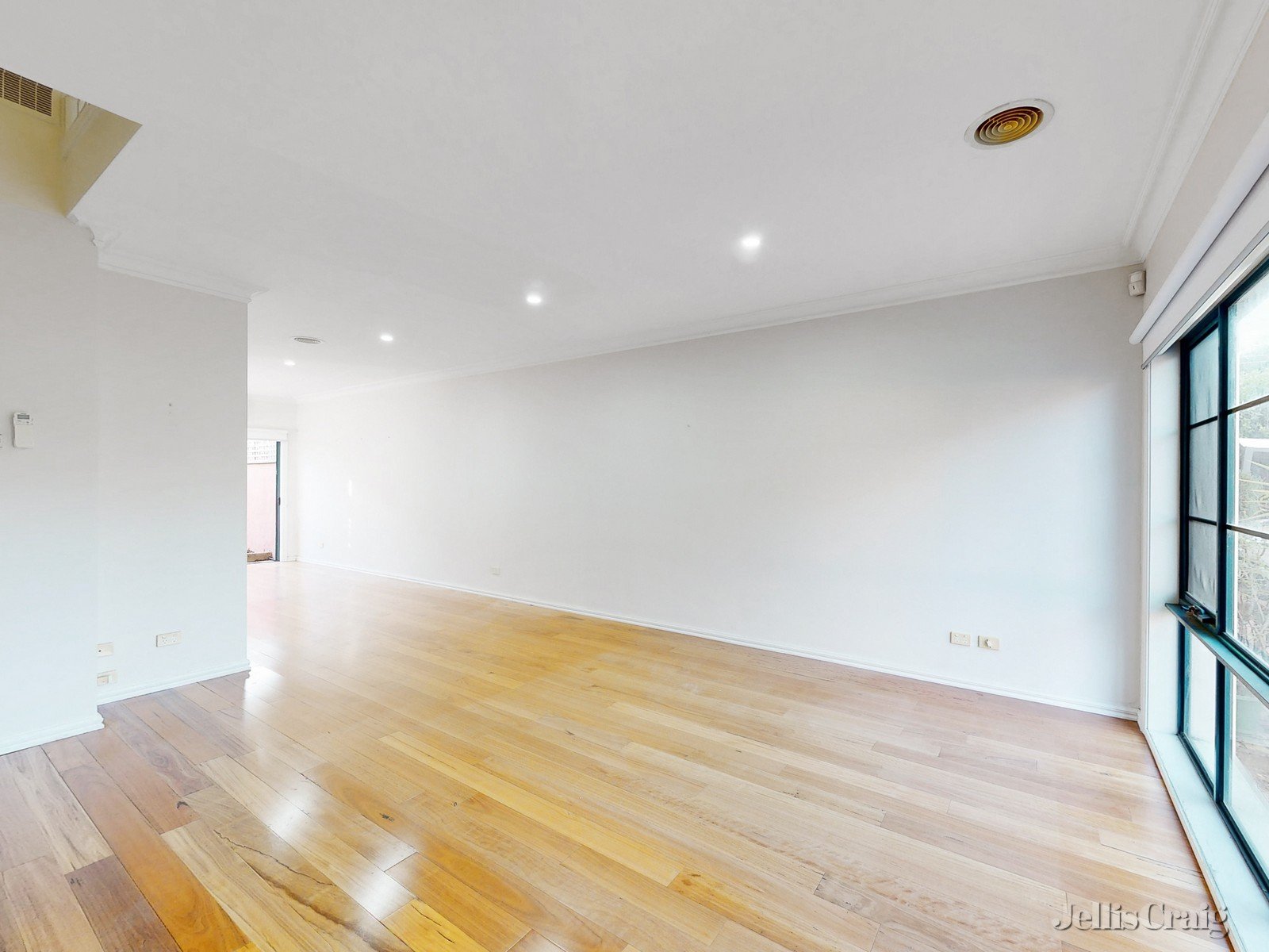 8 Jezabeel Court, Flemington image 4