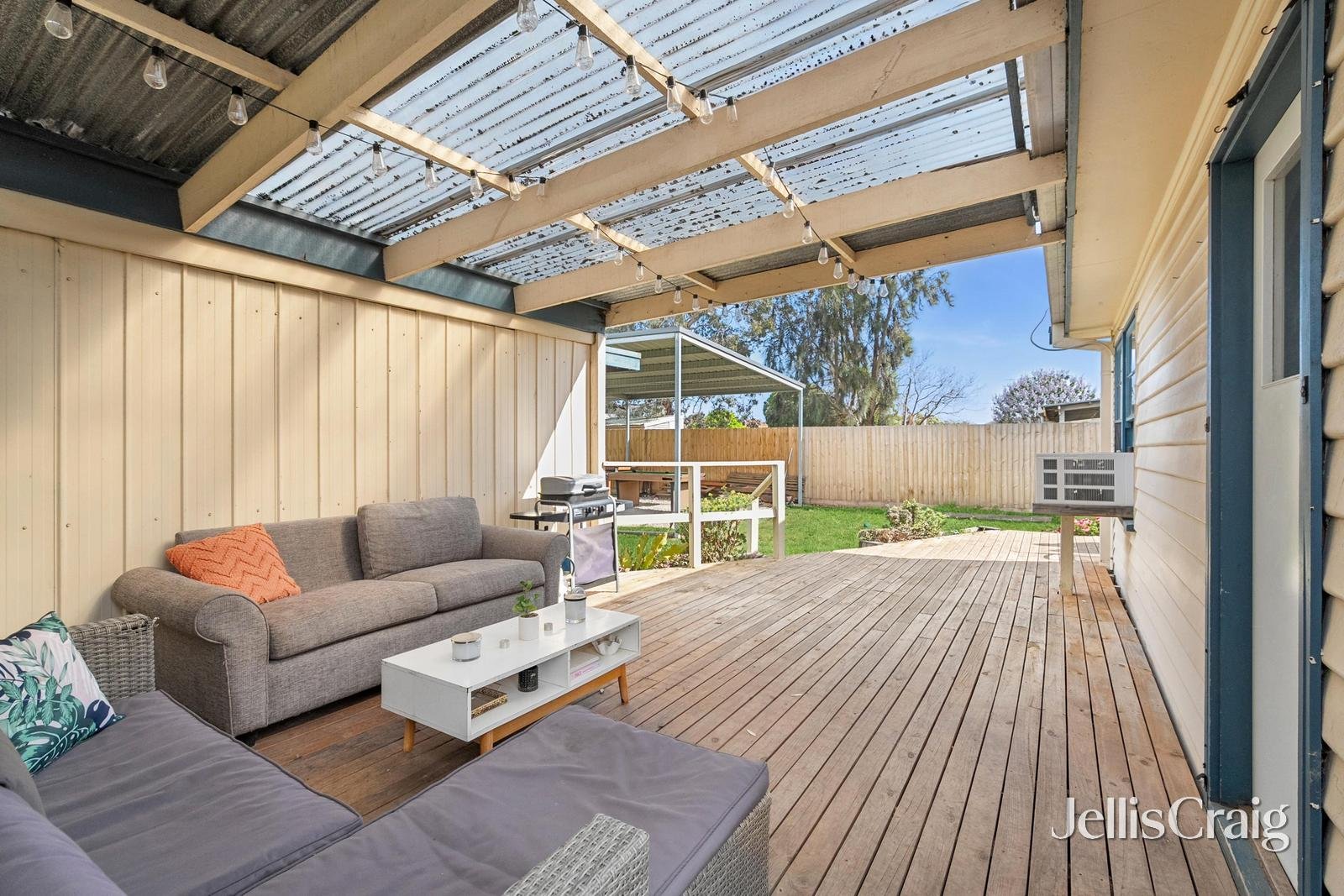 8 Johnston Avenue, Newcomb image 6