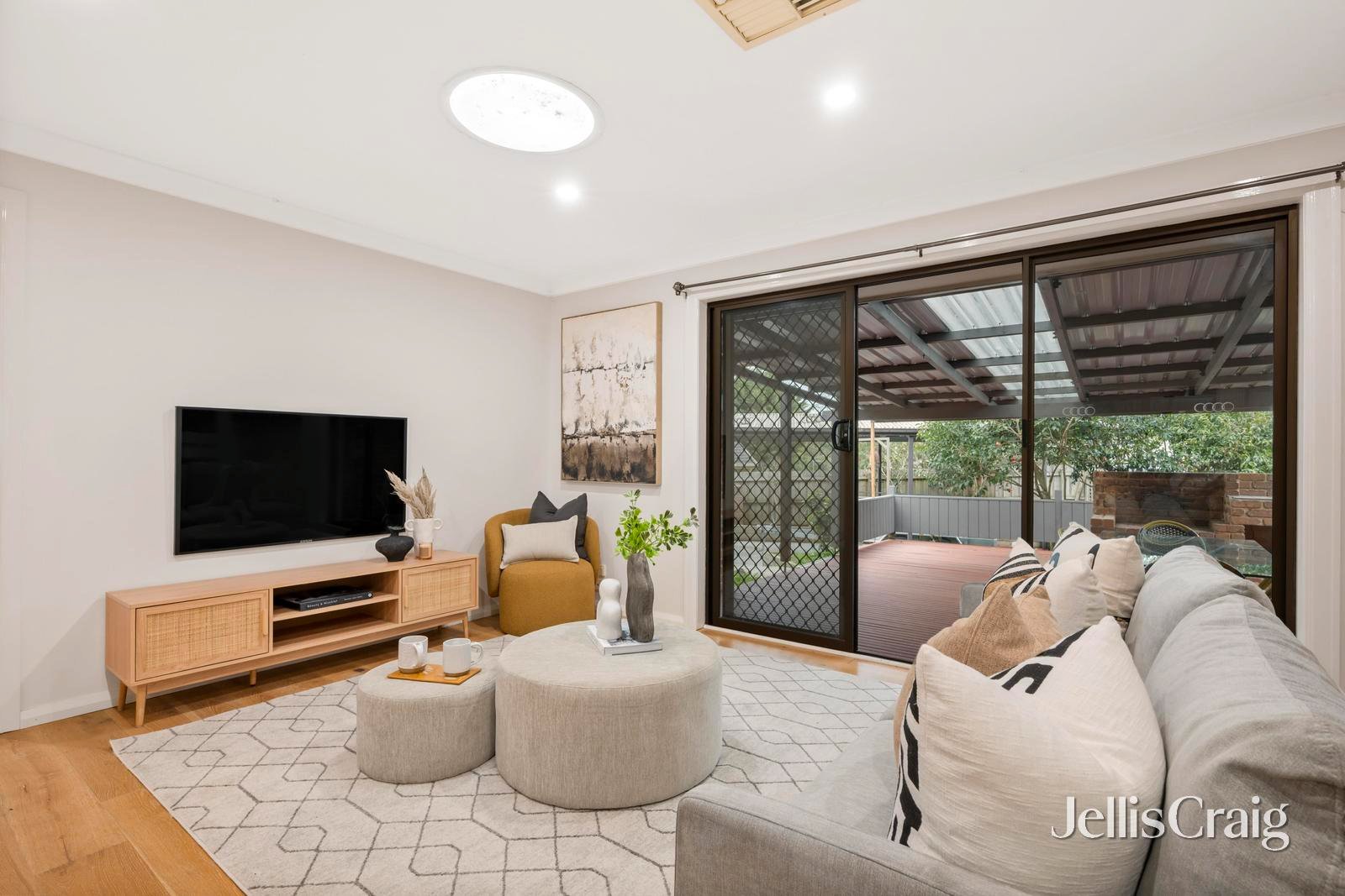 8 Kambora Court, Mooroolbark image 6