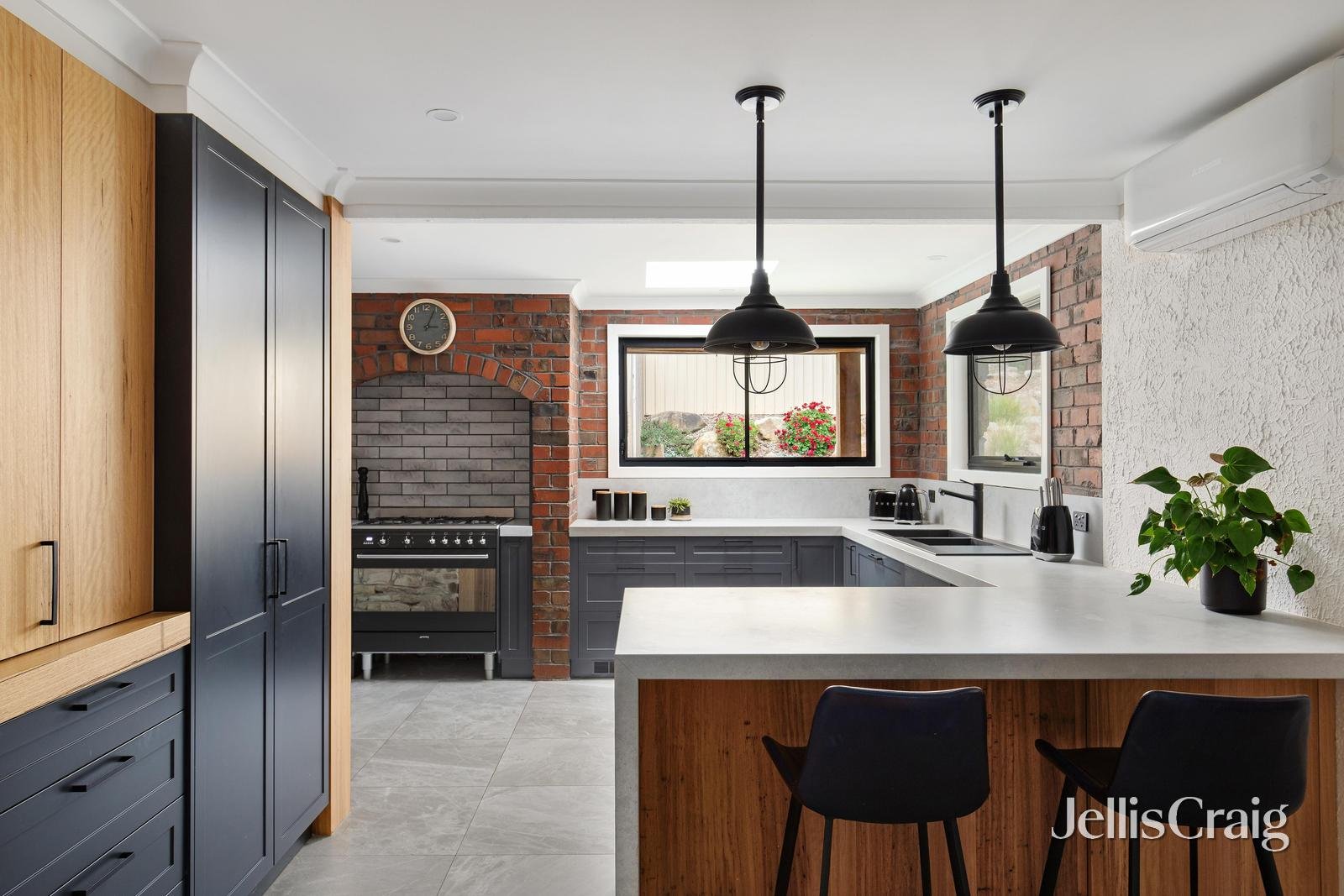 8 Kangaroo Ground-Warrandyte Road, North Warrandyte image 4