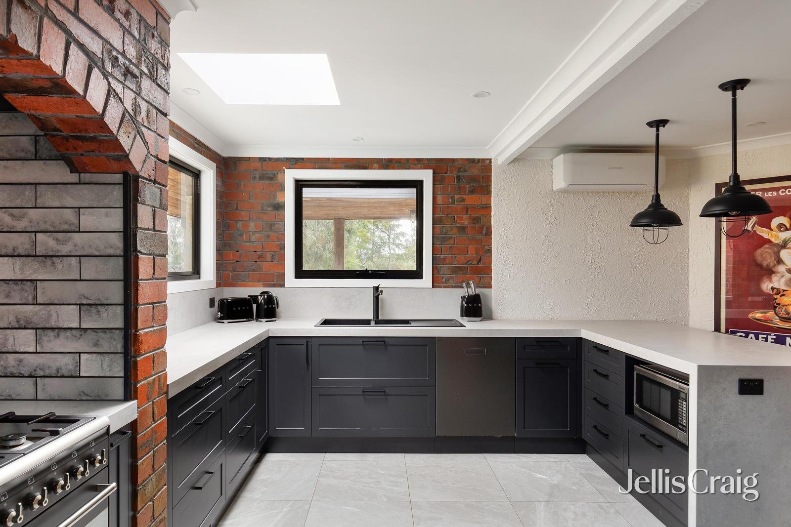 8 Kangaroo Ground-Warrandyte Road, North Warrandyte image 5