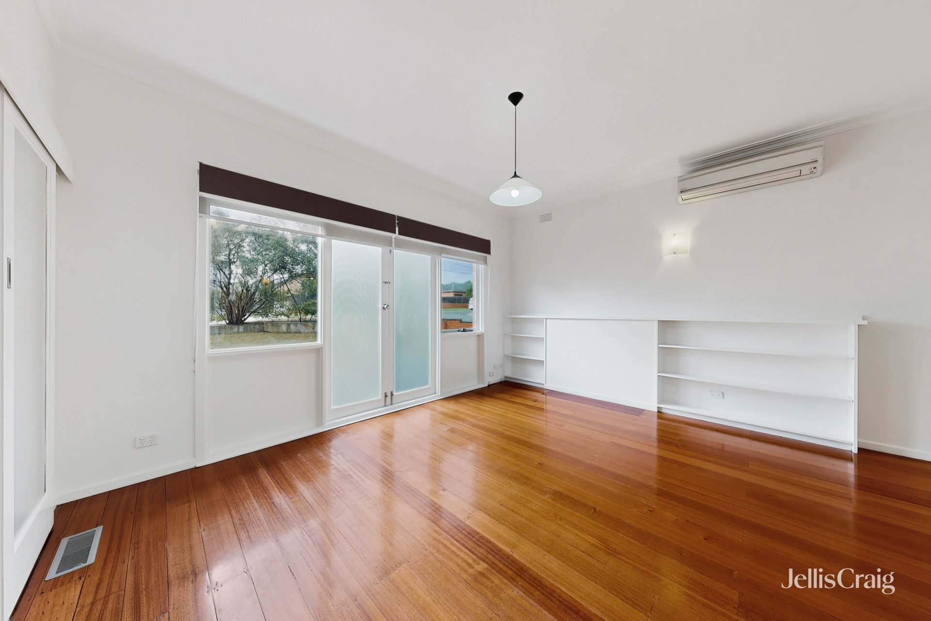 8 Kanooka Avenue, Ashwood image 5