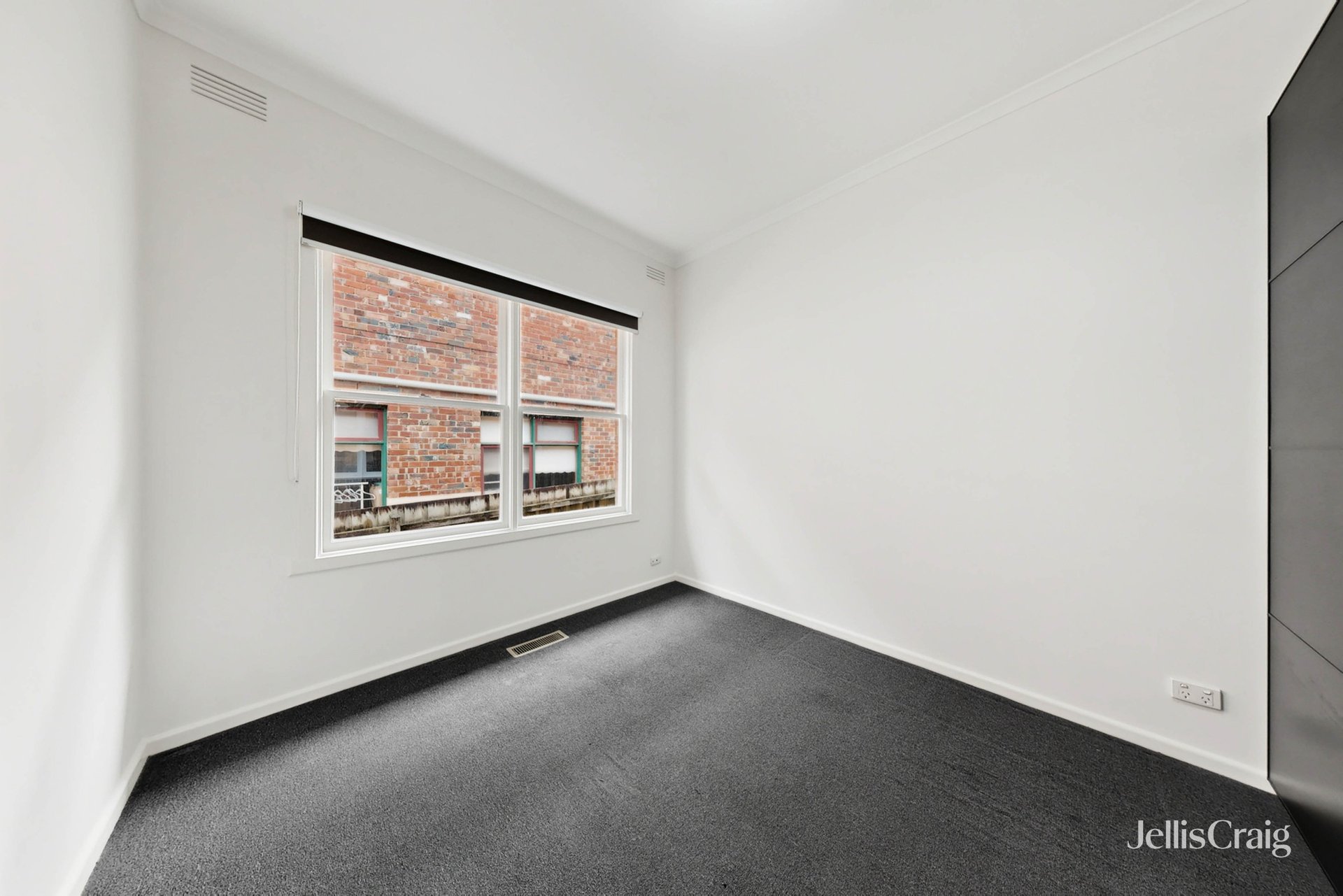 8 Kanooka Avenue, Ashwood image 11