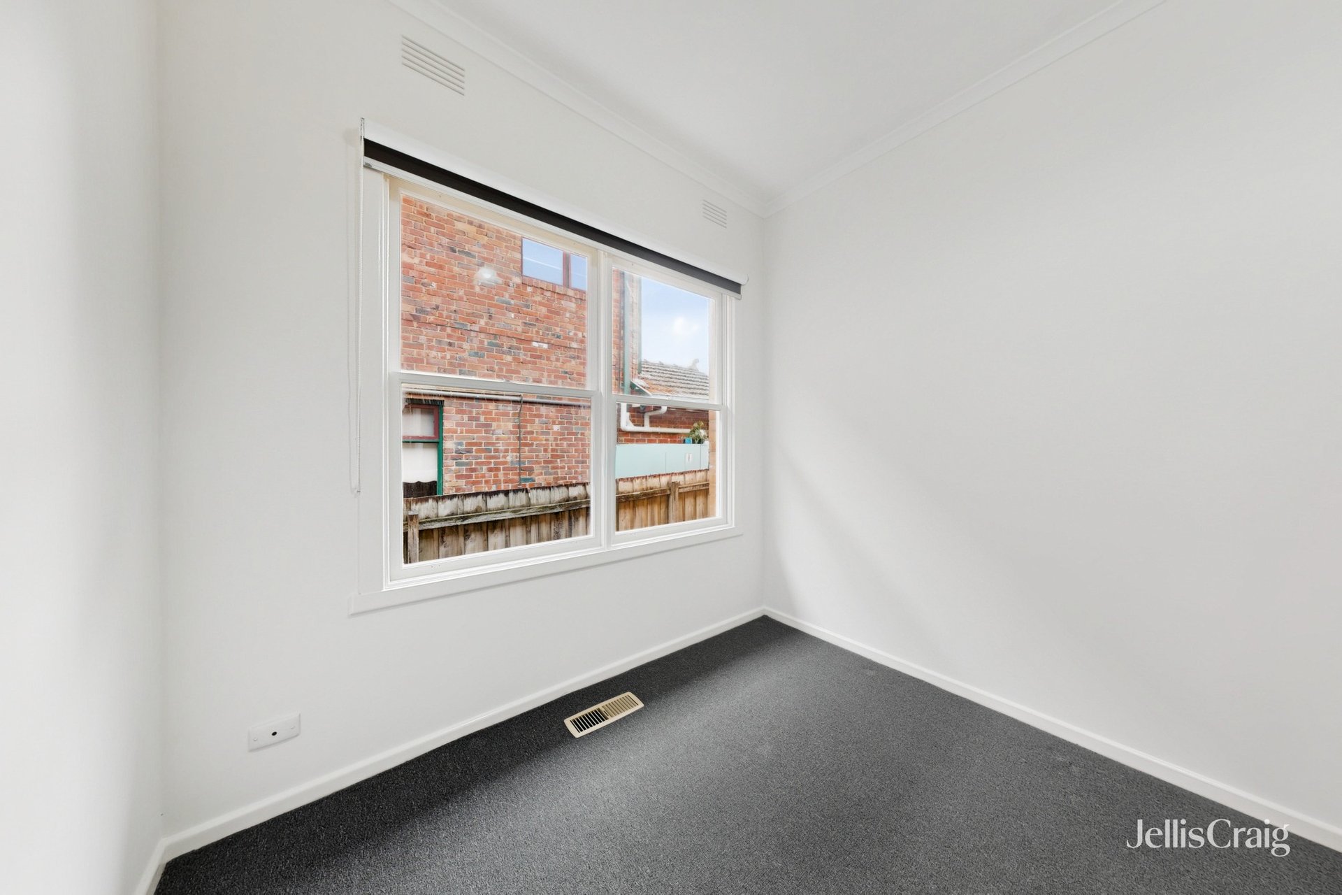 8 Kanooka Avenue, Ashwood image 13