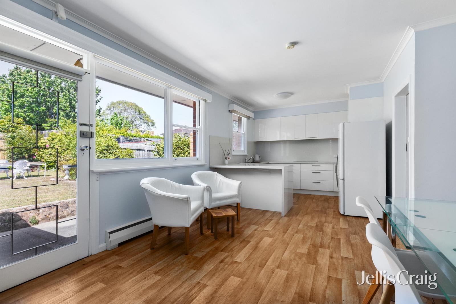 8 Kelvinside Street, Balwyn North image 2