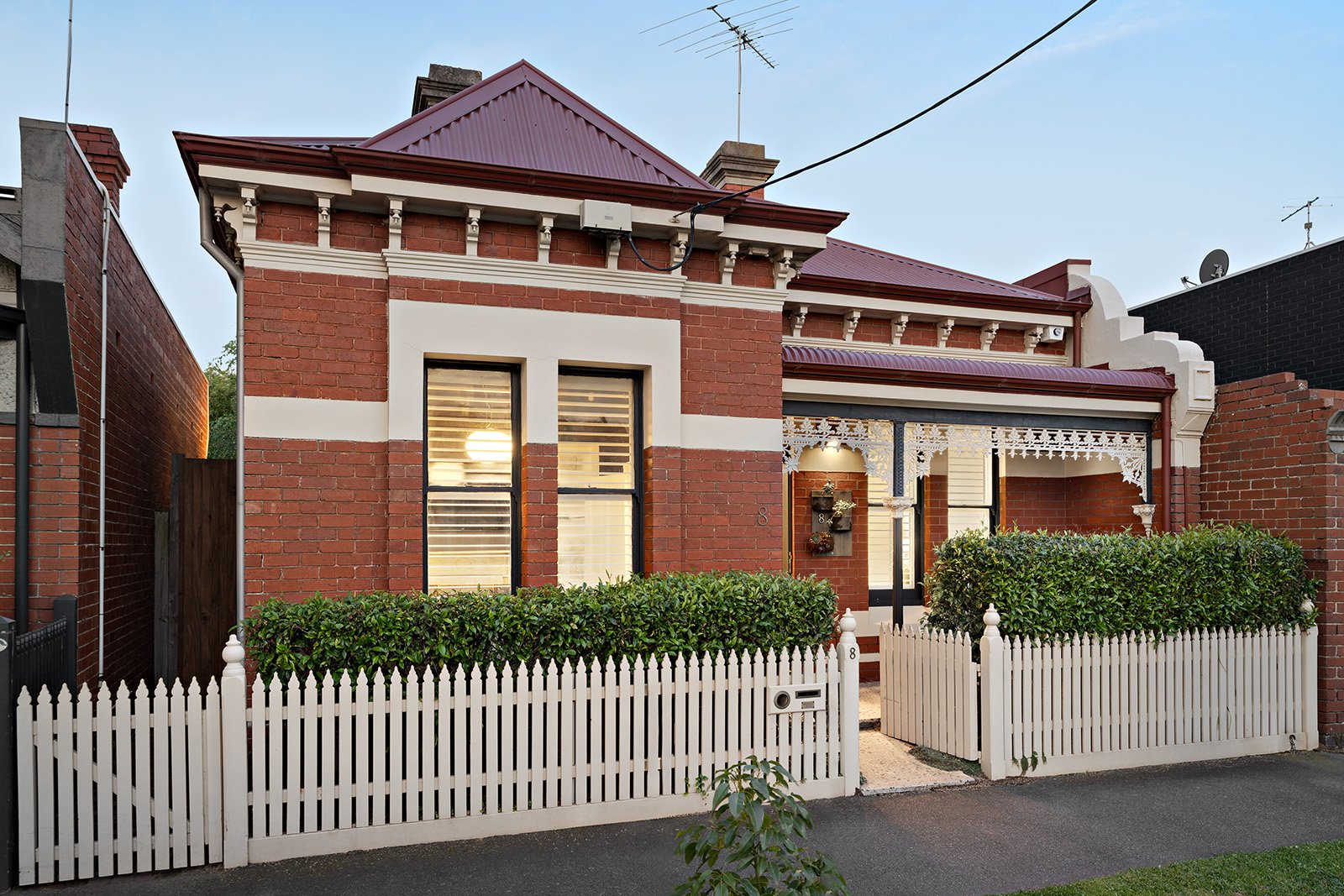 8 Kerferd Place