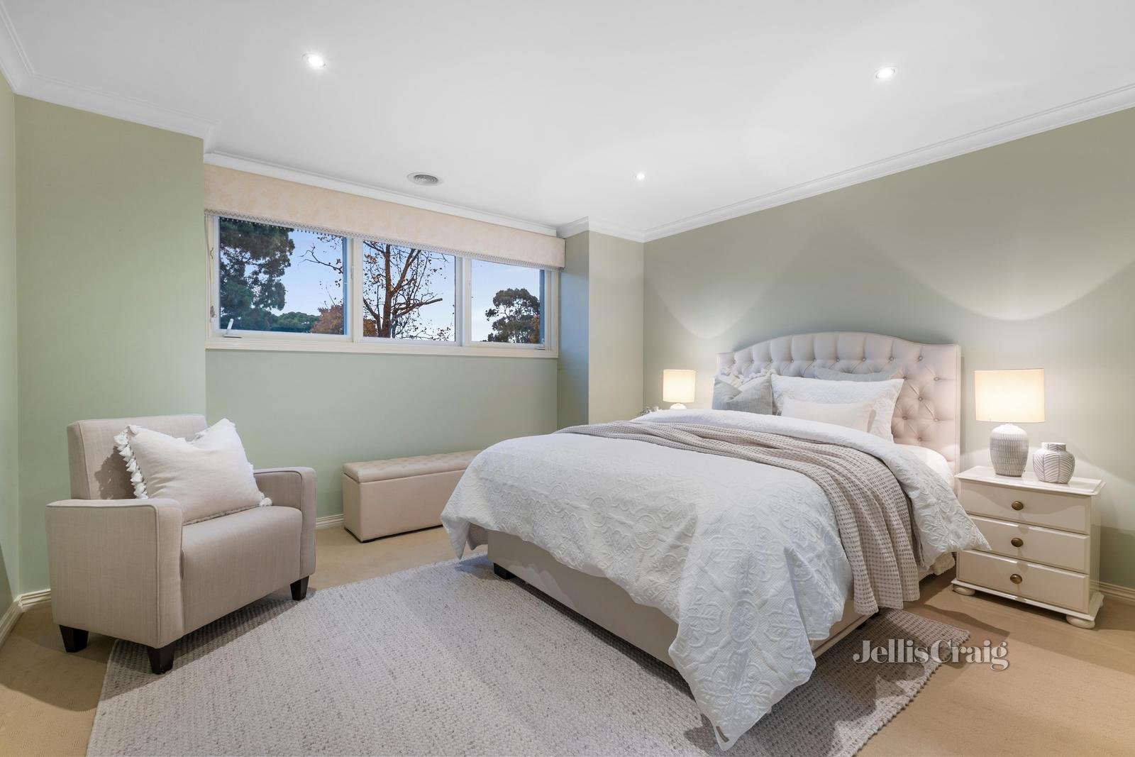 8 Kevin Avenue, Blackburn image 13