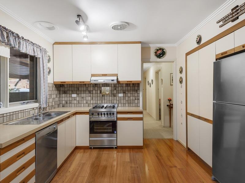 8 Kiewa Street, Doncaster image 7