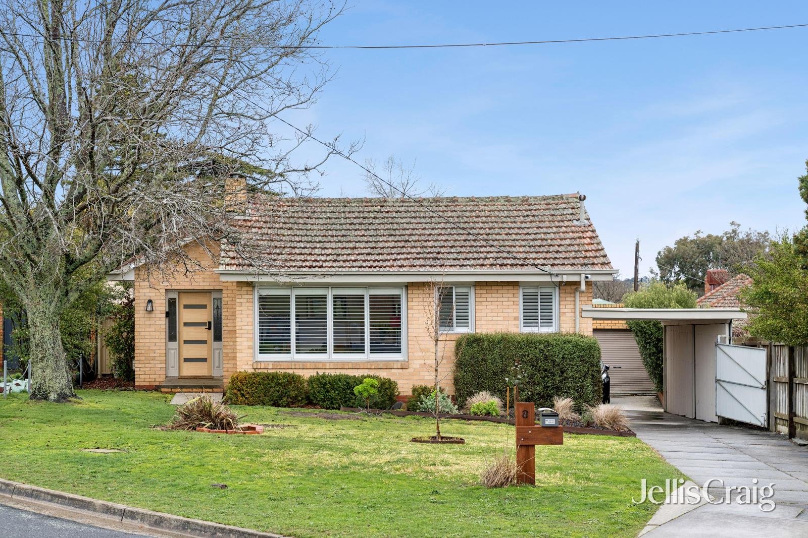 8 Killeen Avenue, Black Hill image 1