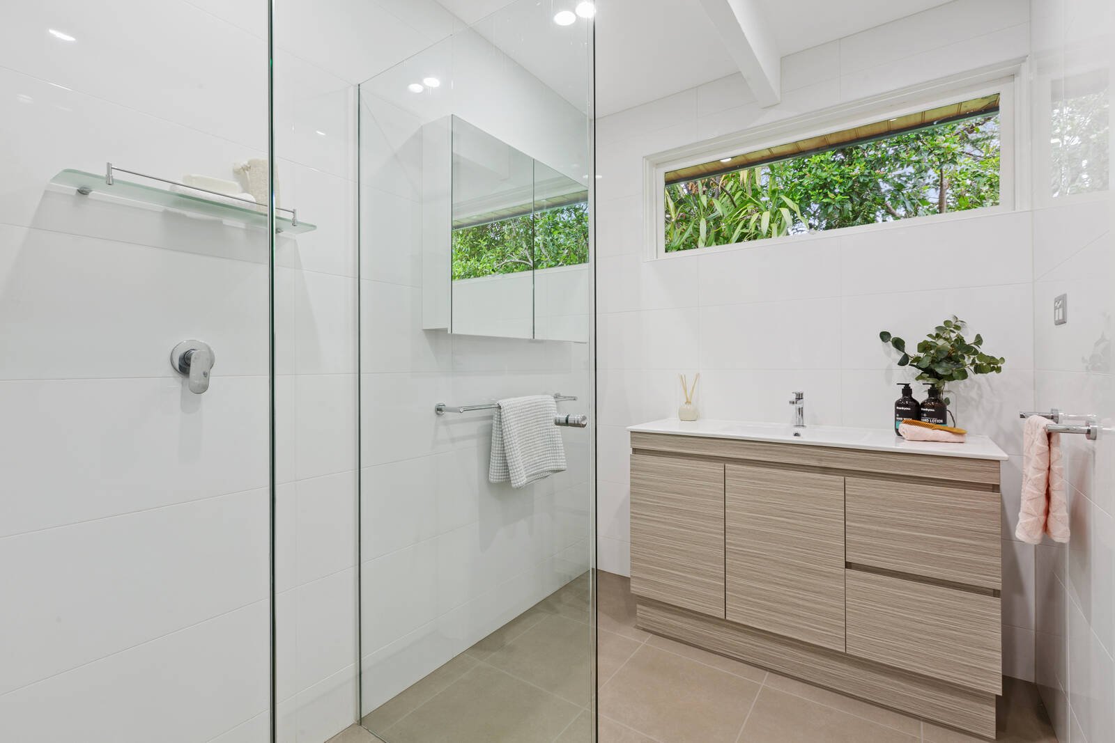 Property Gallery Thumbnail 5